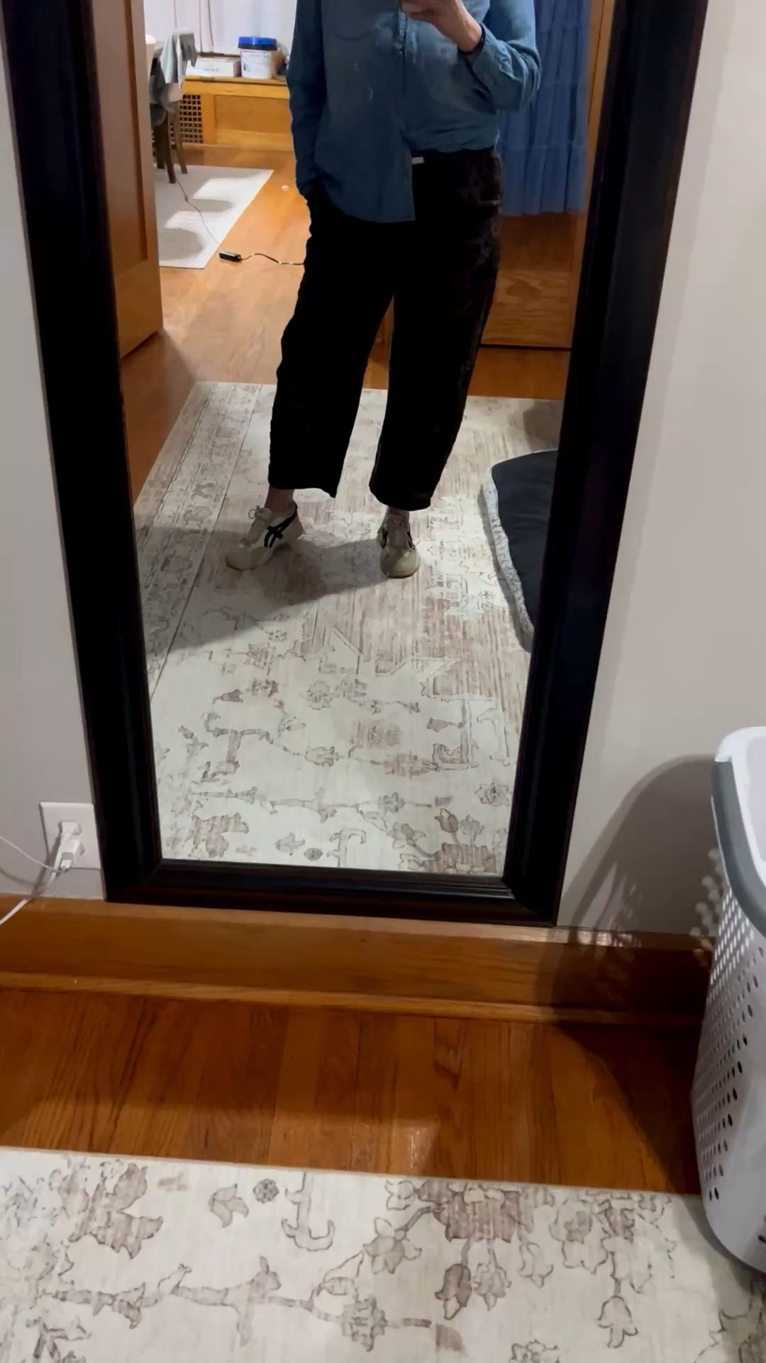 So many compliments yesterday on my OOTD. She’s fun, she’s comfy and she’s postpartum friendly! 

XL in top 
Large bottoms (size up if in between)
10 in shoes 

#LTKMidsize #LTKootd #LTKmomlife