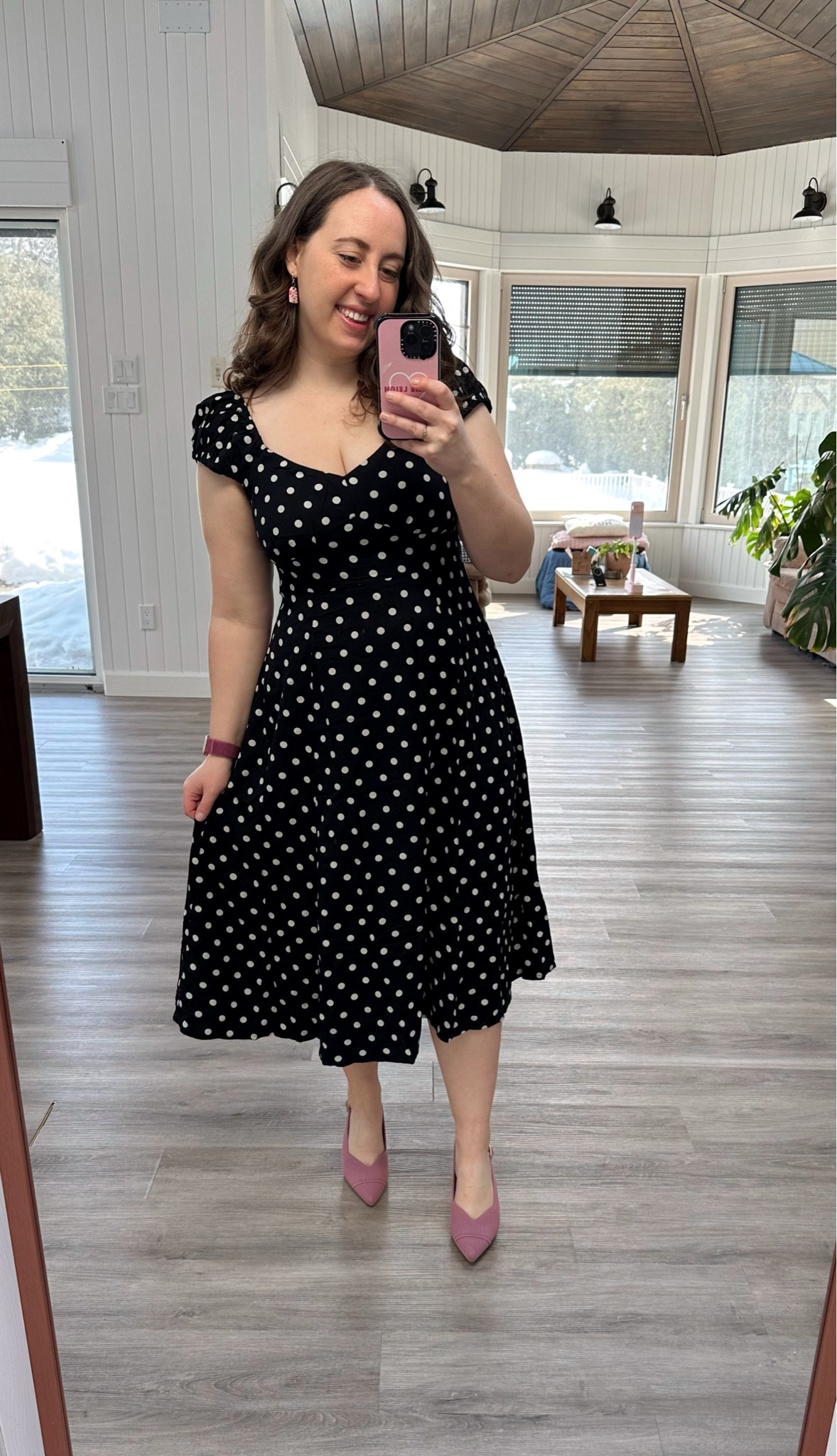 Old Navy has so many cute new arrivals right now like this pretty polka dot midi dress! 

#LTKSpringSale #LTKootd #LTKspringtrends