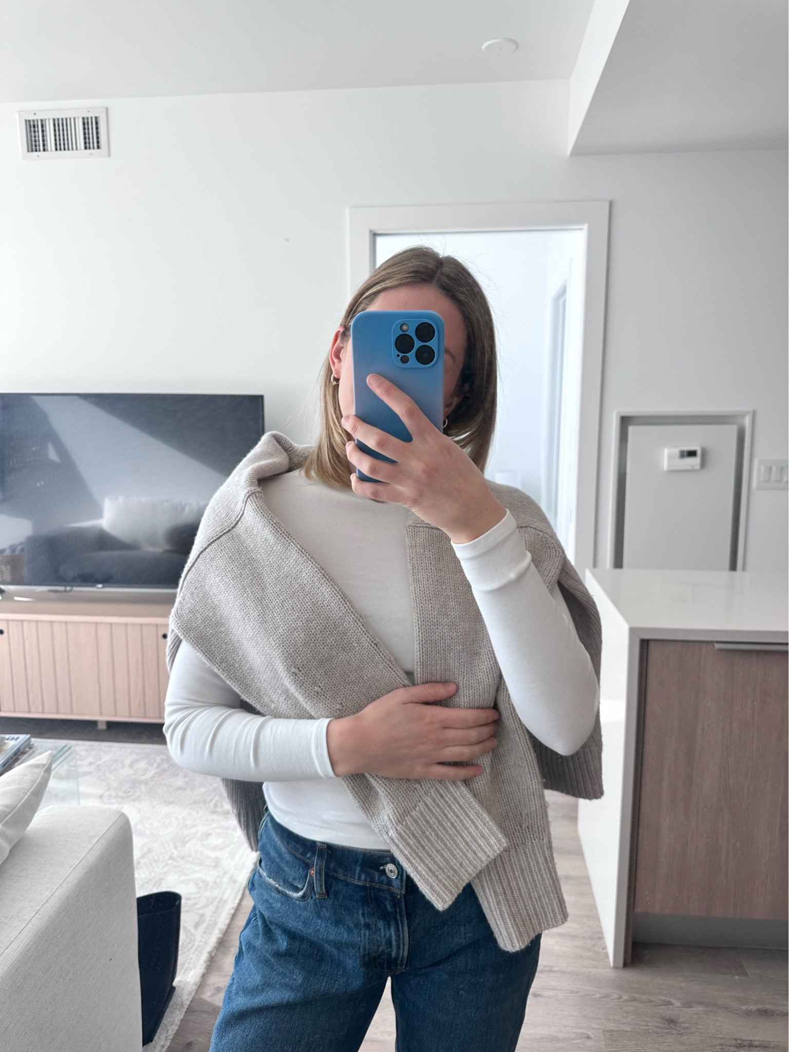 What I’m wearing today! #OutfitRepeater #CozyWFHOutfit #WFHOutfit #Abercrombie #BreakYourBudget

#LTKStyleTip #LTKWorkwear #LTKHome