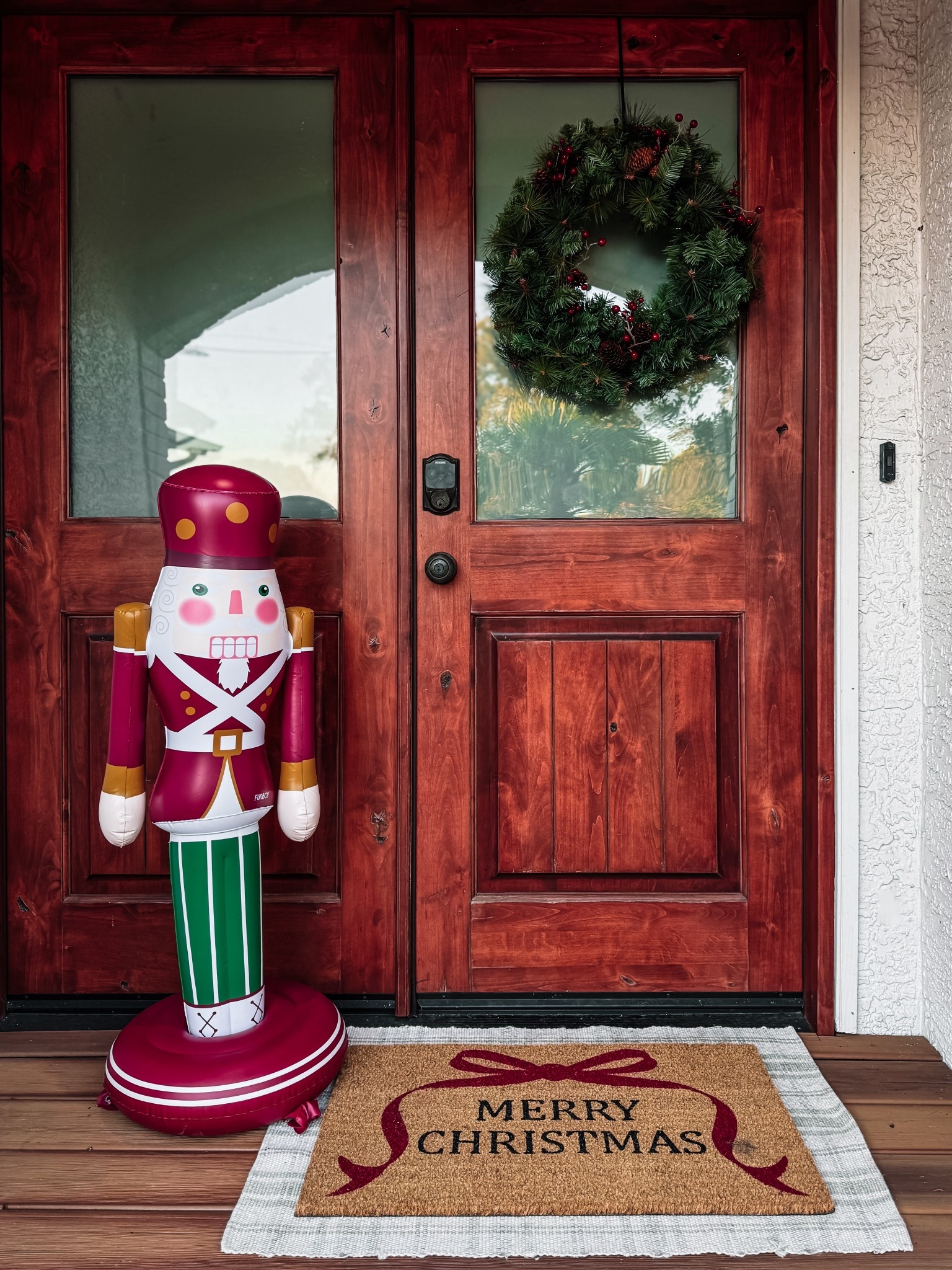 Holiday front porch is loading….

#LTKHome #LTKHoliday #LTKSeasonal