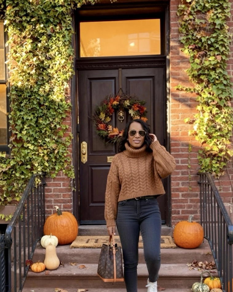 It’s sweater weather! 

#LTKStyleTip #LTKSeasonal #LTKHoliday