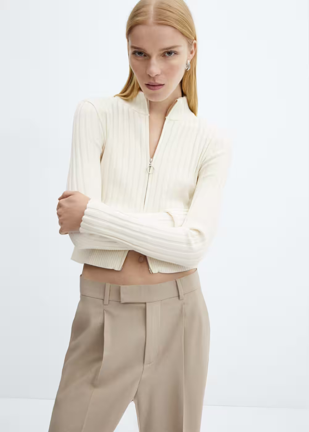 Zipper crop cardigan -  Woman | Mango Netherlands | MANGO (NL)
