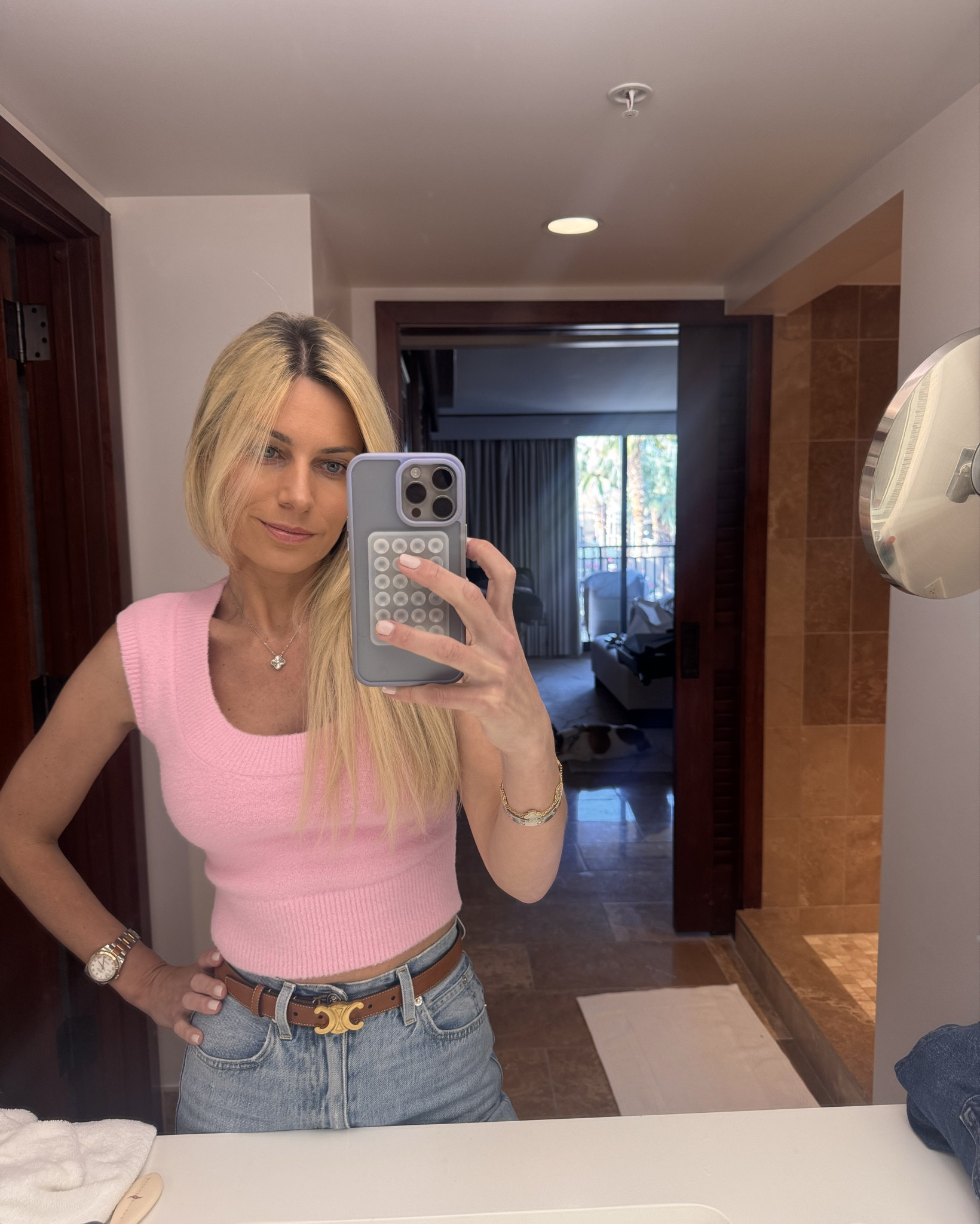 Jeans, shorts, or leggings 💕 can dress this top up or down 

#LTKStyleTip #LTKTravel