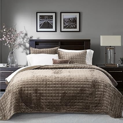 RECYCO Luxury Velvet Quilt Set King Size Bedding Sets, Ultra Soft Velvet Comforter Set, Lightweig... | Amazon (US)