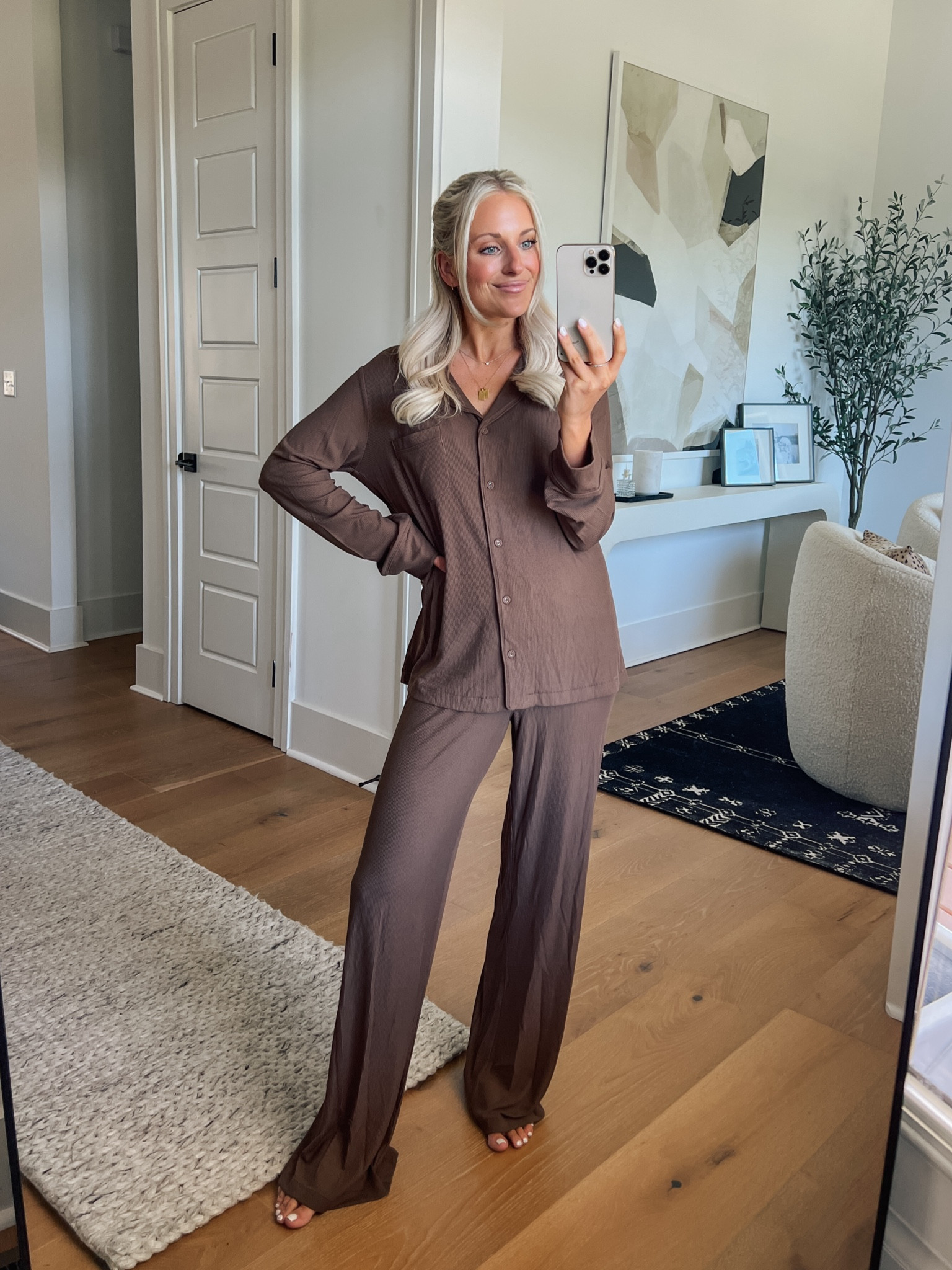 Wearing a small in these — they run TTS! My ONLY complaint is I wish they had pockets! 

#LTKGiftGuide