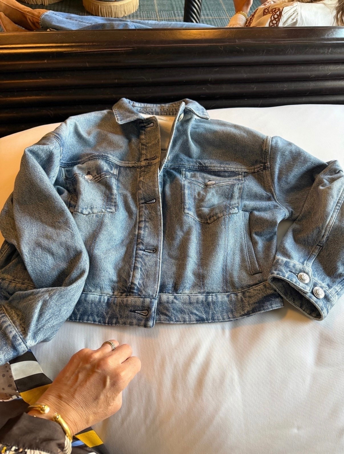 The softest denim looking jacket that I love to throw on. s

#LTKMidsize #LTKOver40 #LTKdayinmylife