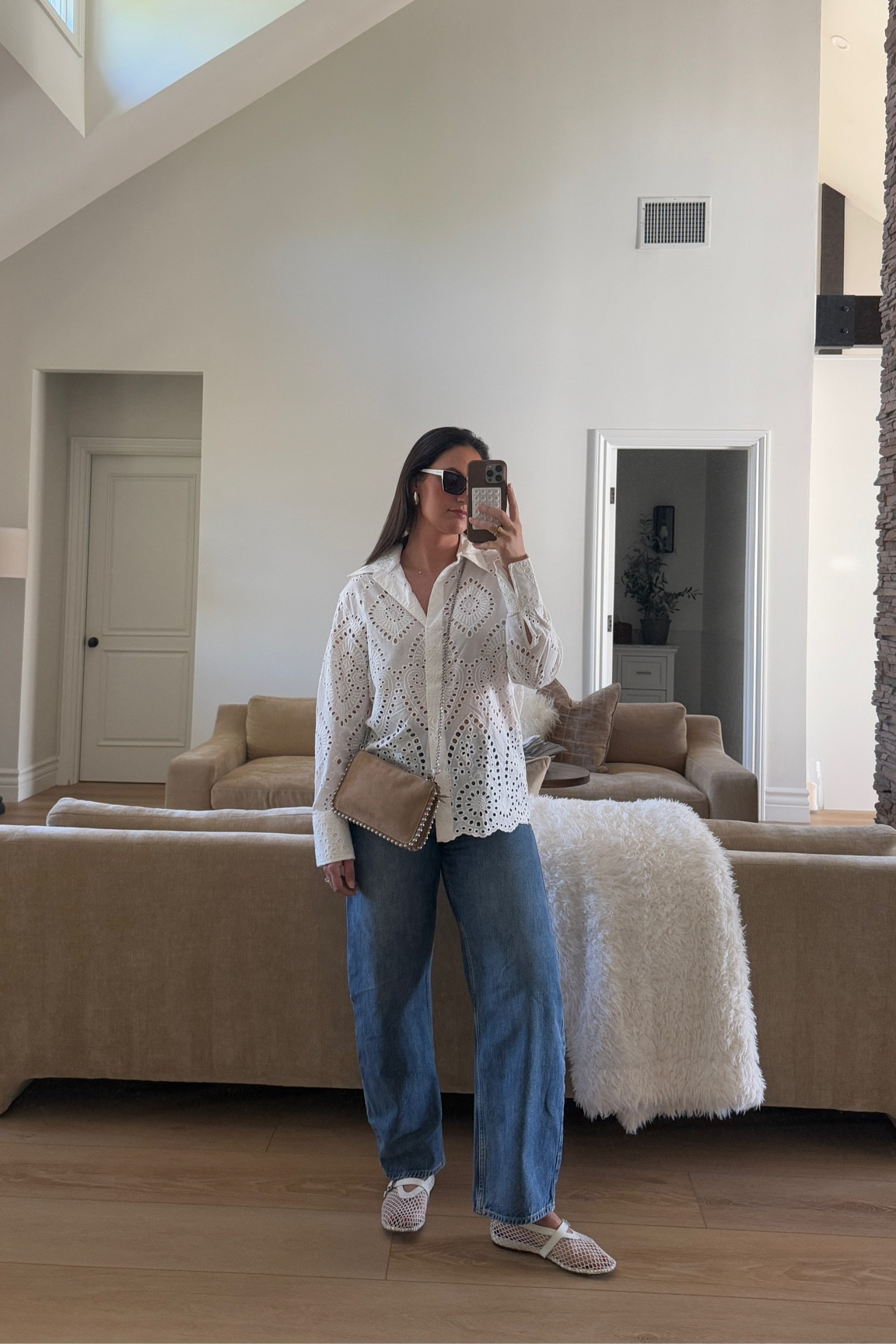 Spring look 
Ootd 
Gap jeans 
Gap denim 
Barrel jeans 

#LTKFindsUnder100 #LTKStyleTip #LTKSaleAlert