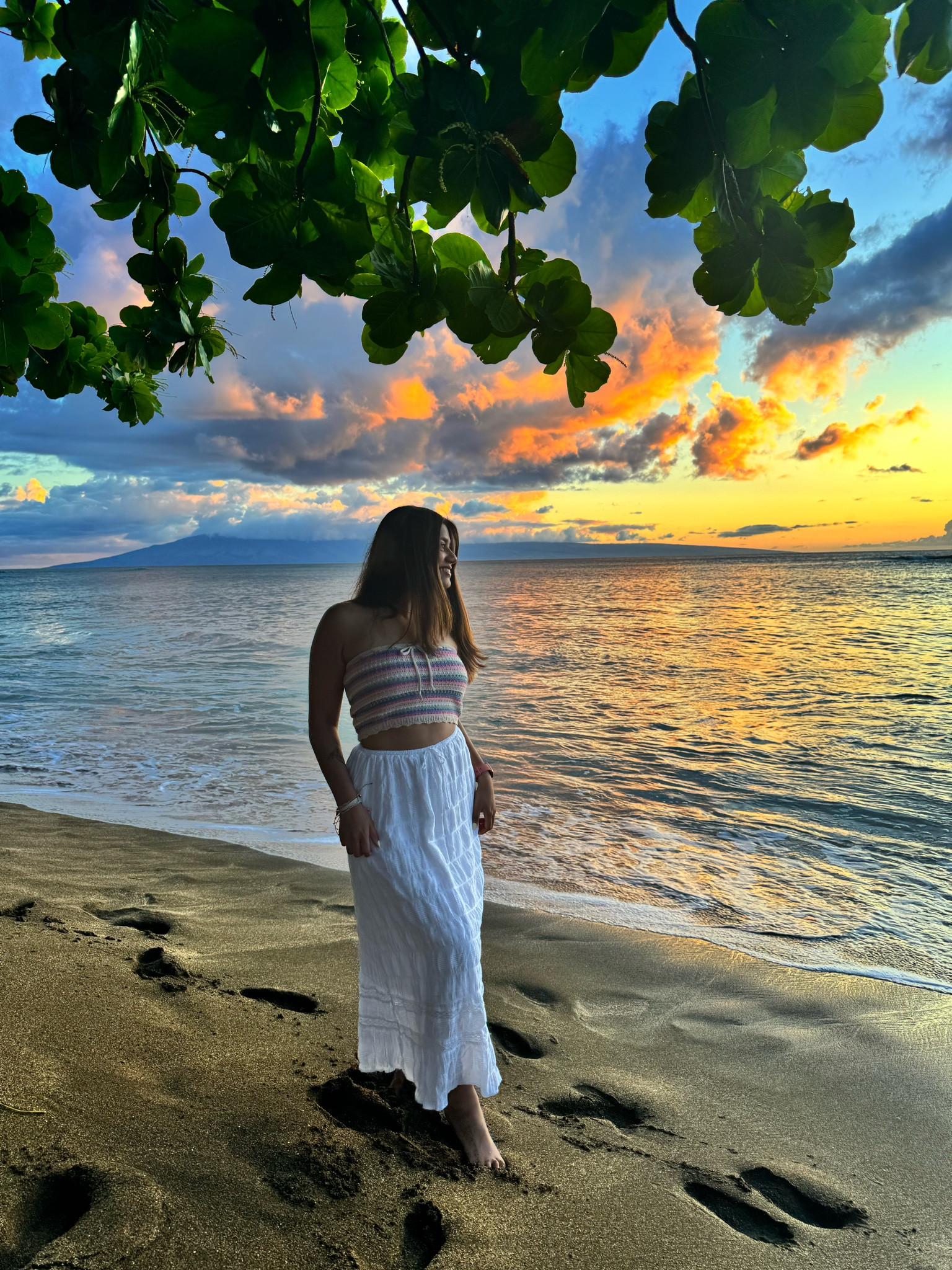 hawaii outfit ideas, vacation outfit ideas, beach outfit ideas, white maxi skirt, tube top, white skirt outfits, maui outfit ideas, beach, hawaii, california, europe, greece, italy, summer vacation, summer outfits 

#LTKTravel