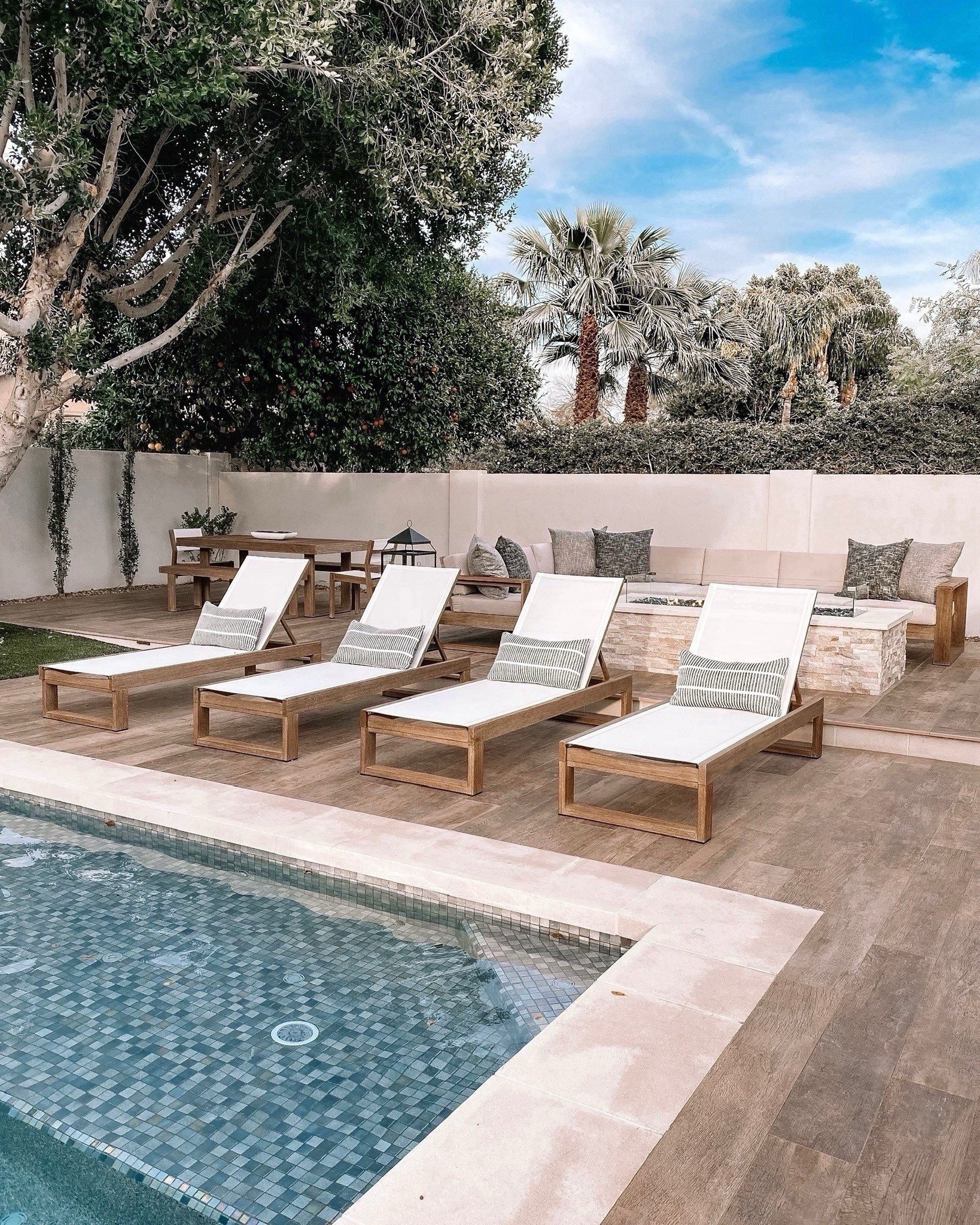Our outdoor patio..love this chic yet modern set! We have the matching sectional, chaises, dining table and bar…and it is beautiful. The color is driftwood


#LTKSeasonal #LTKSwim #LTKHome