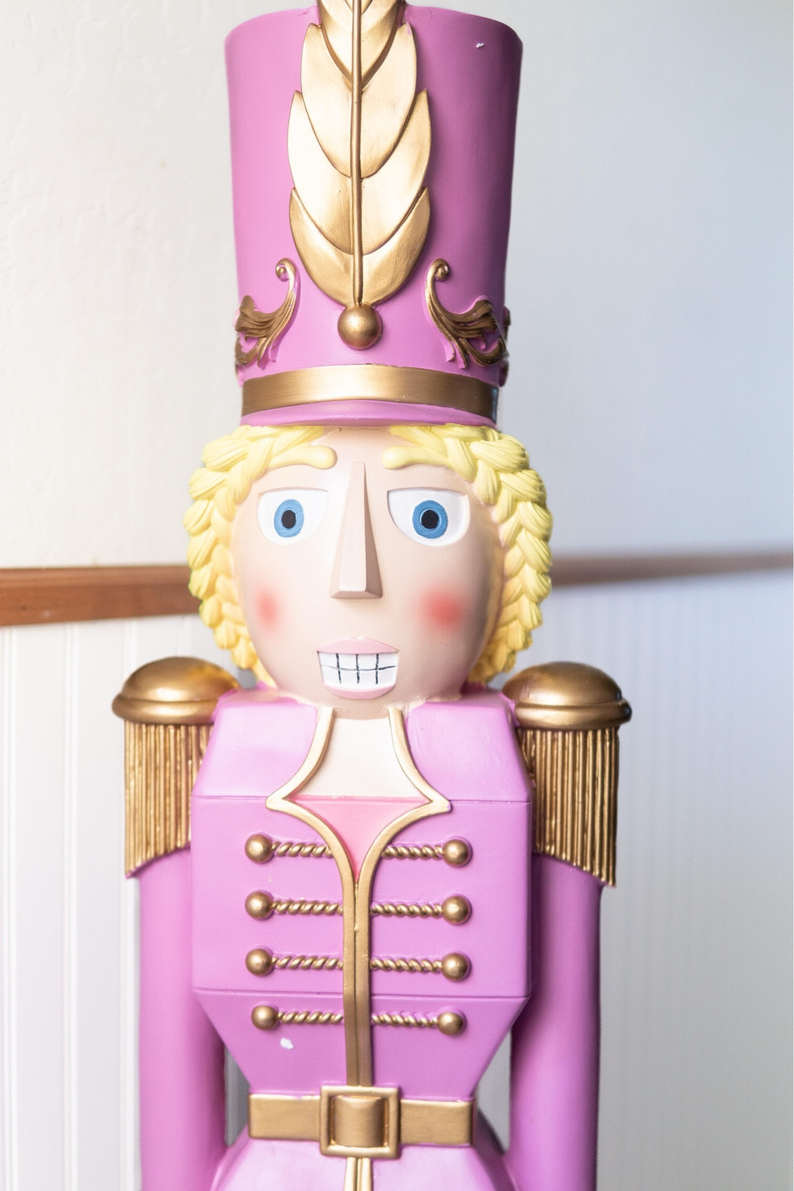 Comment Nutcracker for the clickable ⛓️
https://amzn.to/4eaG5br
It’s never to early for Christmas 🎄 am I right or am I right? 
Thank you Haute Decor for sending me this viral Amazon nutcracker I 🫶🏼 you! 
.
.
.
#millennialmom #azinfluencer #christmasdecorations #christmas2024 #viralnutcracker #christmashome #amazonchristmas #amazonfinds