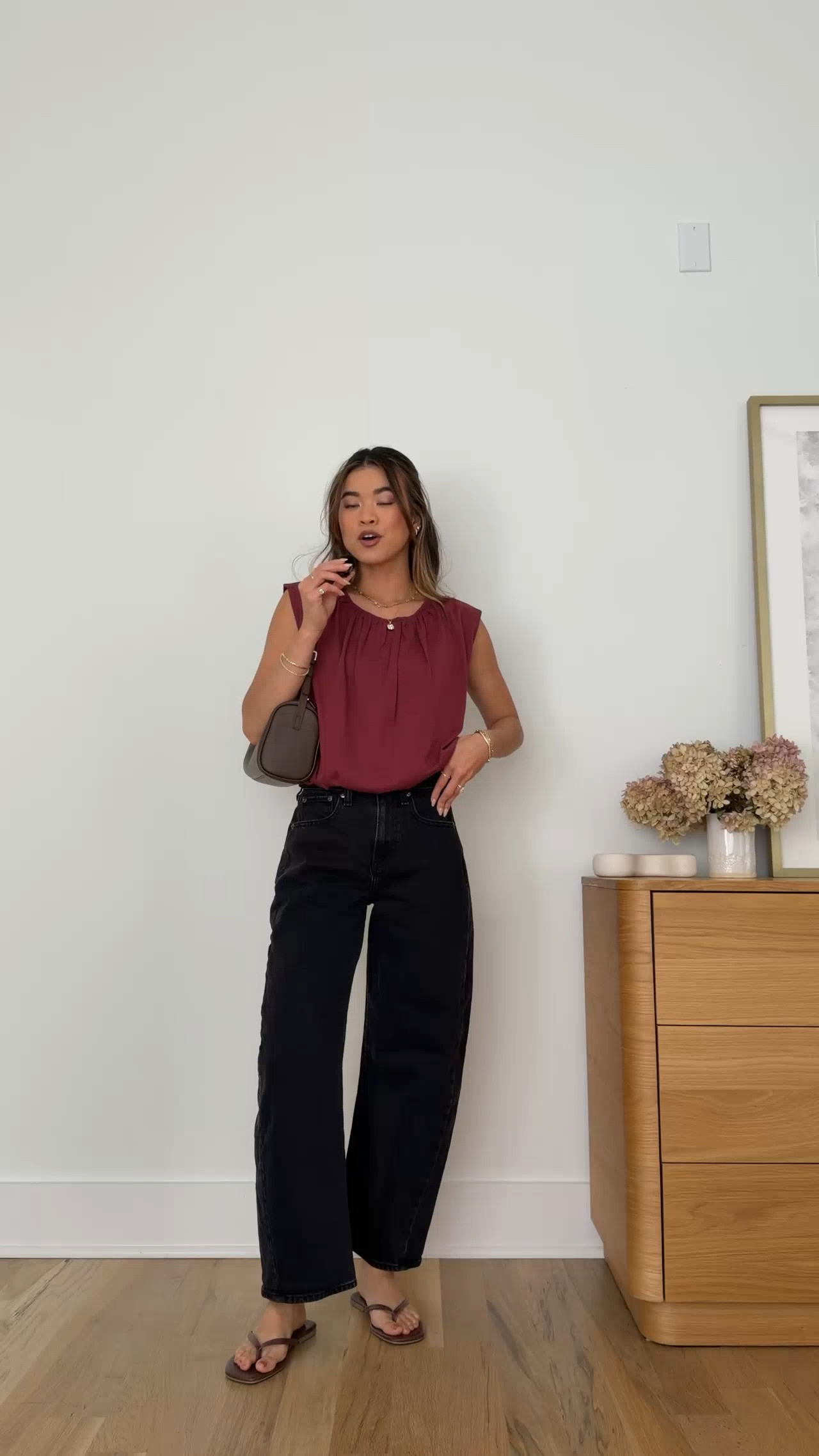 Are you looking for petite friendly denim? These @abercrombie jeans come in short inseams!

Sizing info:
-Evereve Hayes Bubble Tee (Size XS in Wine) 
-Abercrombie High Rise Barrel Jean (Size 24 Short in Black)

transition tops, autumn tops, early fall tops, petite fashion, mom outfit, mom style, petite pants, petite outfit ideas, petite outfits, best pants for petite, petite denim, fall style, autumn outfits, barrel jeans for petite, Abercrombie denim for petite, Best Jeans from Abercrombie for Petite,

#LTKootd #LTKSeasonal #LTKPetite
