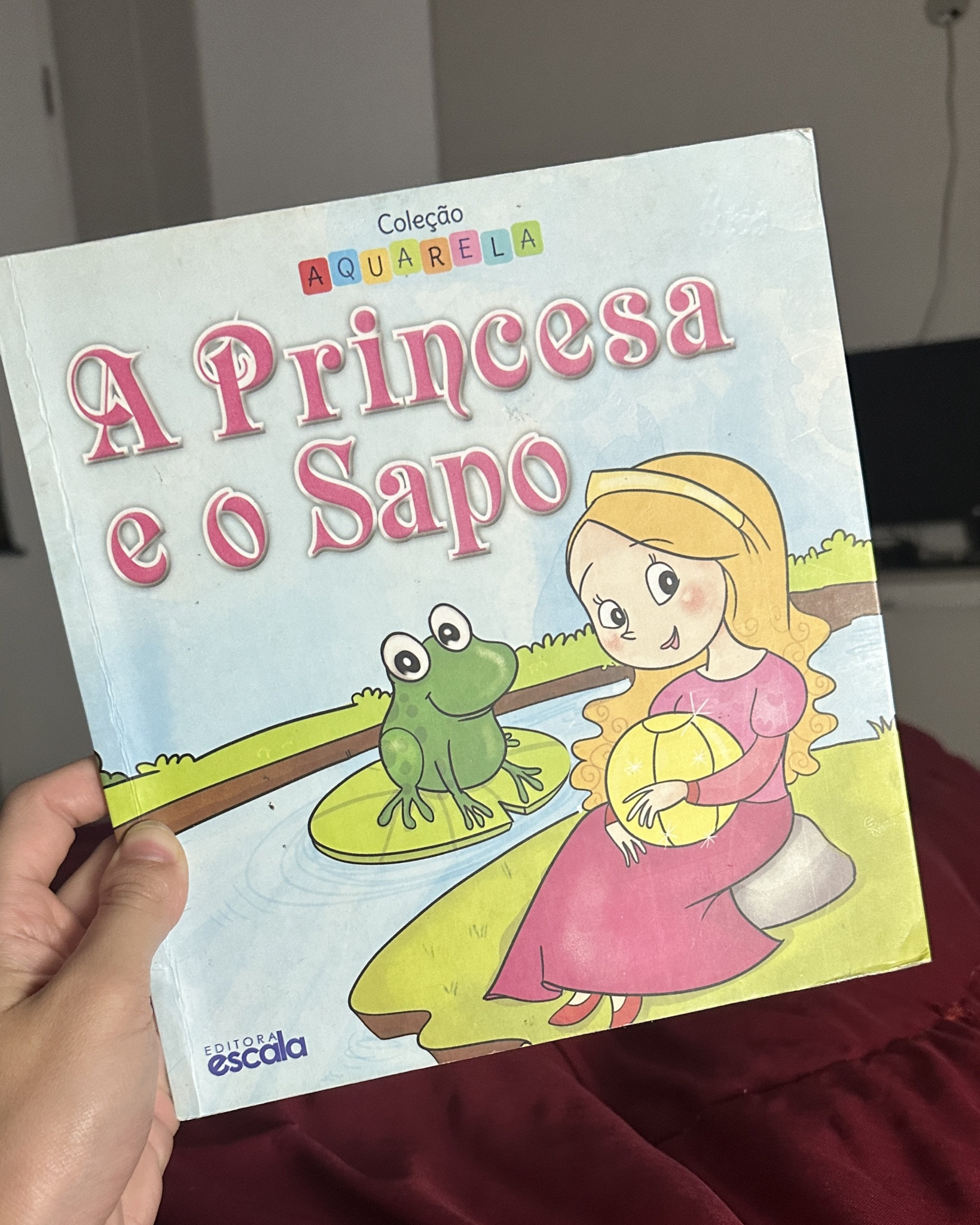 E a história escolhida da noite, foi essa: uma clássica #maternidade #filhos #livroinfantil 

#LTKbrasil #LTKfamily #LTKkids