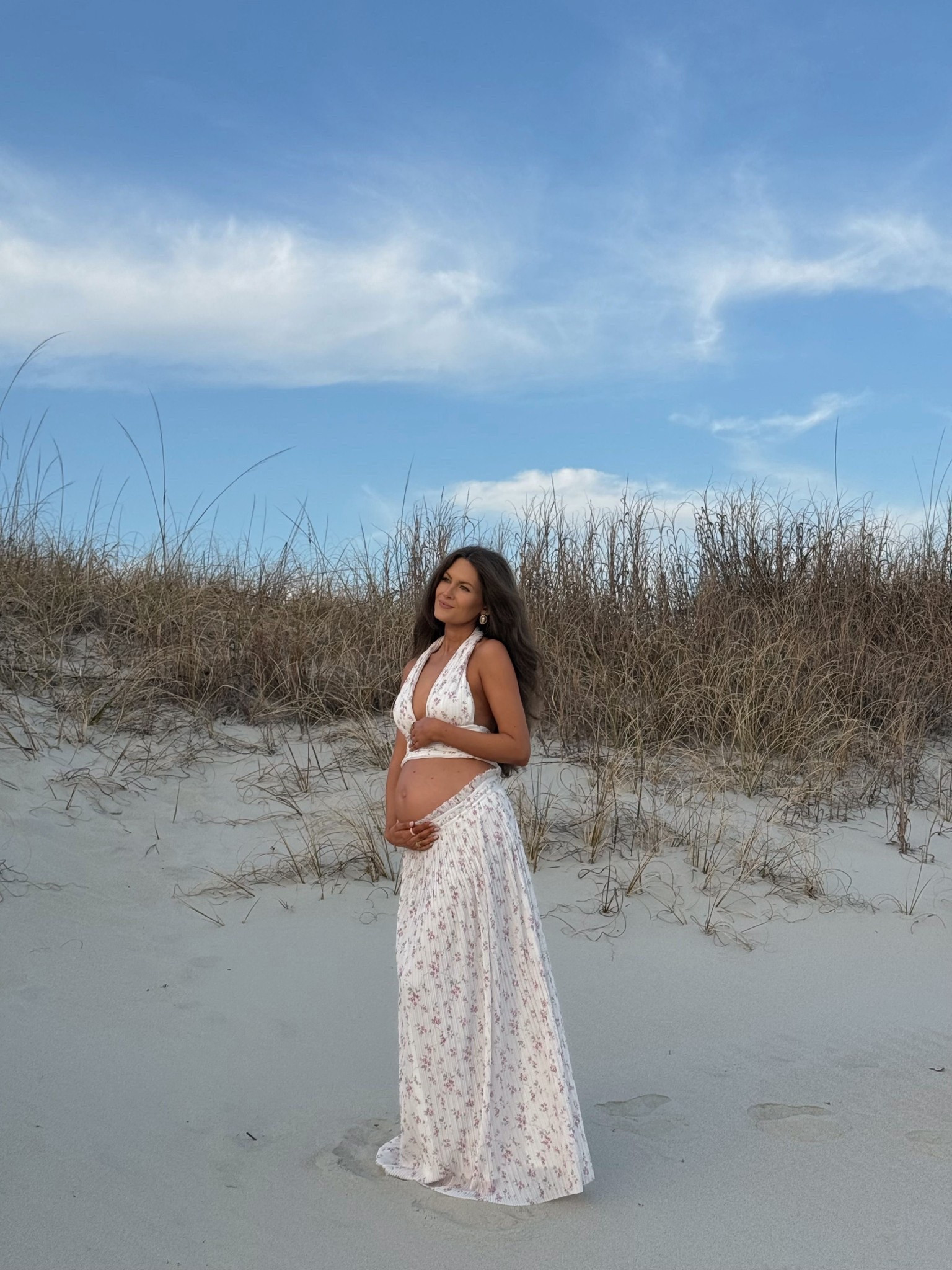 The most beautiful set for a vacation or maternity photos 🤍🎀

Maternity dress, maternity, photo, shoot, spring, break, set, maxi skirt 

#LTKootd #LTKSeasonal #LTKTravel
