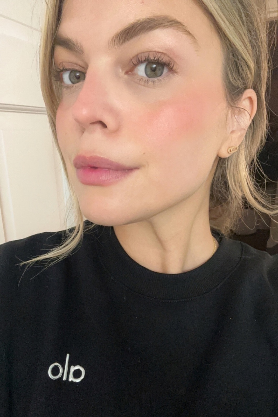 Makeup has lasted all day! Impressed by the new huda beauty setting spray!! Sephora sale 🤍

10 HOURS LATER:
- inn beauty moisturizer
- iconic London primer
- Star glow on cheekbones
- westman atelier contour
- Laura mercier dewy tinted moisturizer
- Mario softsculpt
- westman atelier blush 
- Natasha denona concealer
- kosas airbrow
- Hudson beauty setting spray 

#LTKBeauty #LTKSaleAlert #LTKFindsUnder50