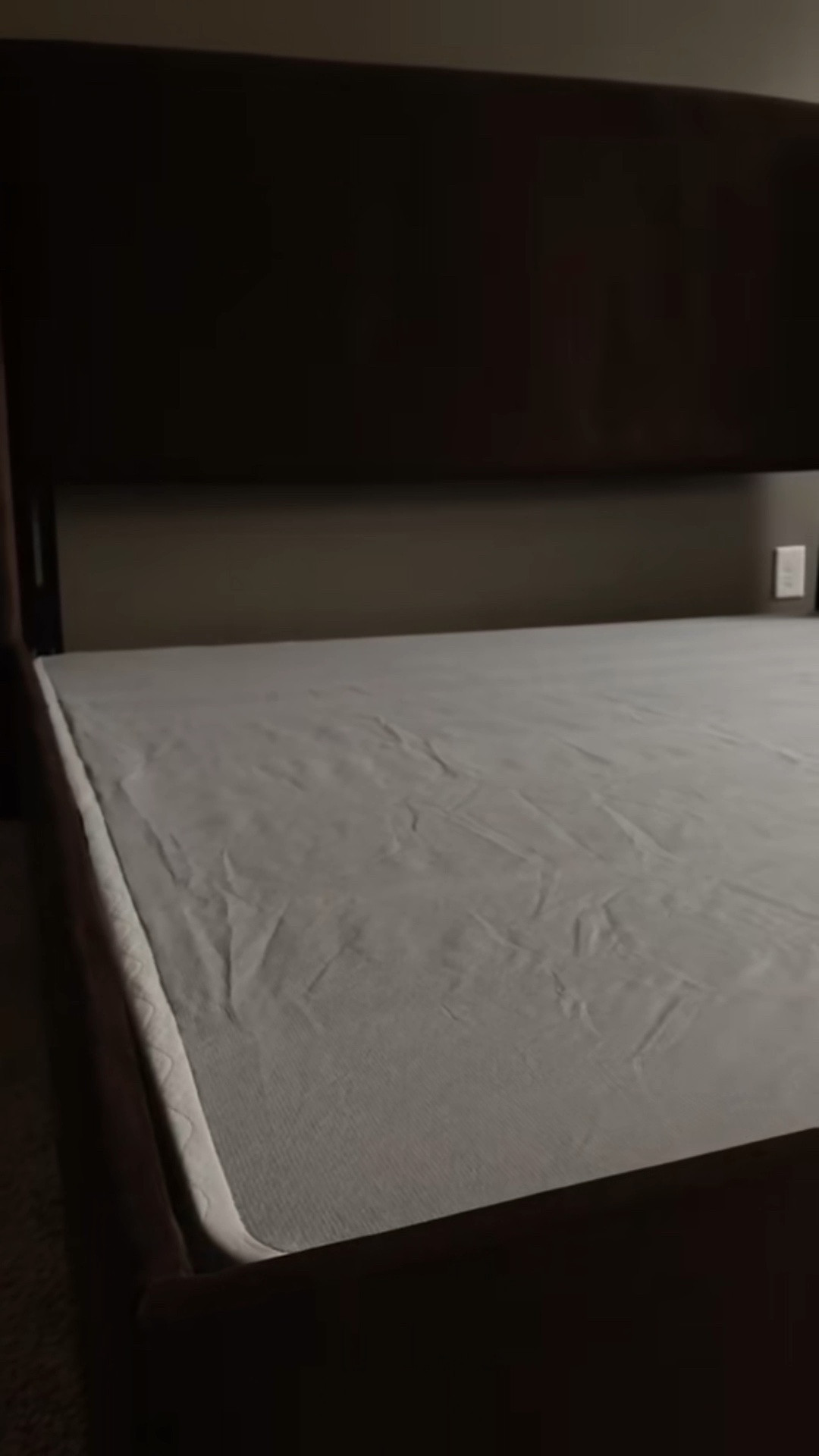 Brown bedroom vibes

#LTKHome