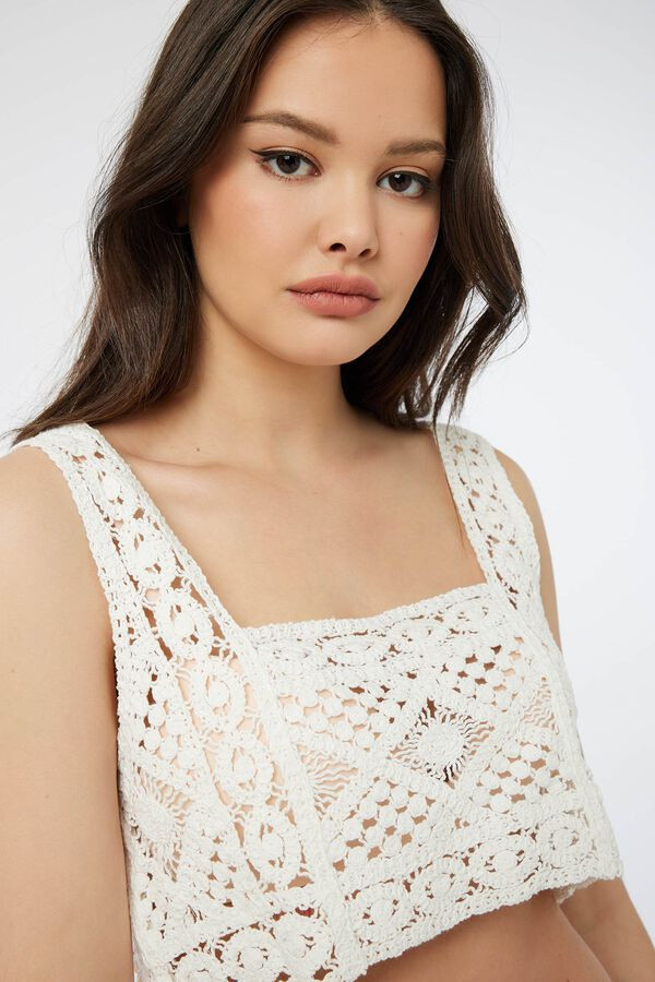 White Ultra Crop Crochet Tank | Ardene