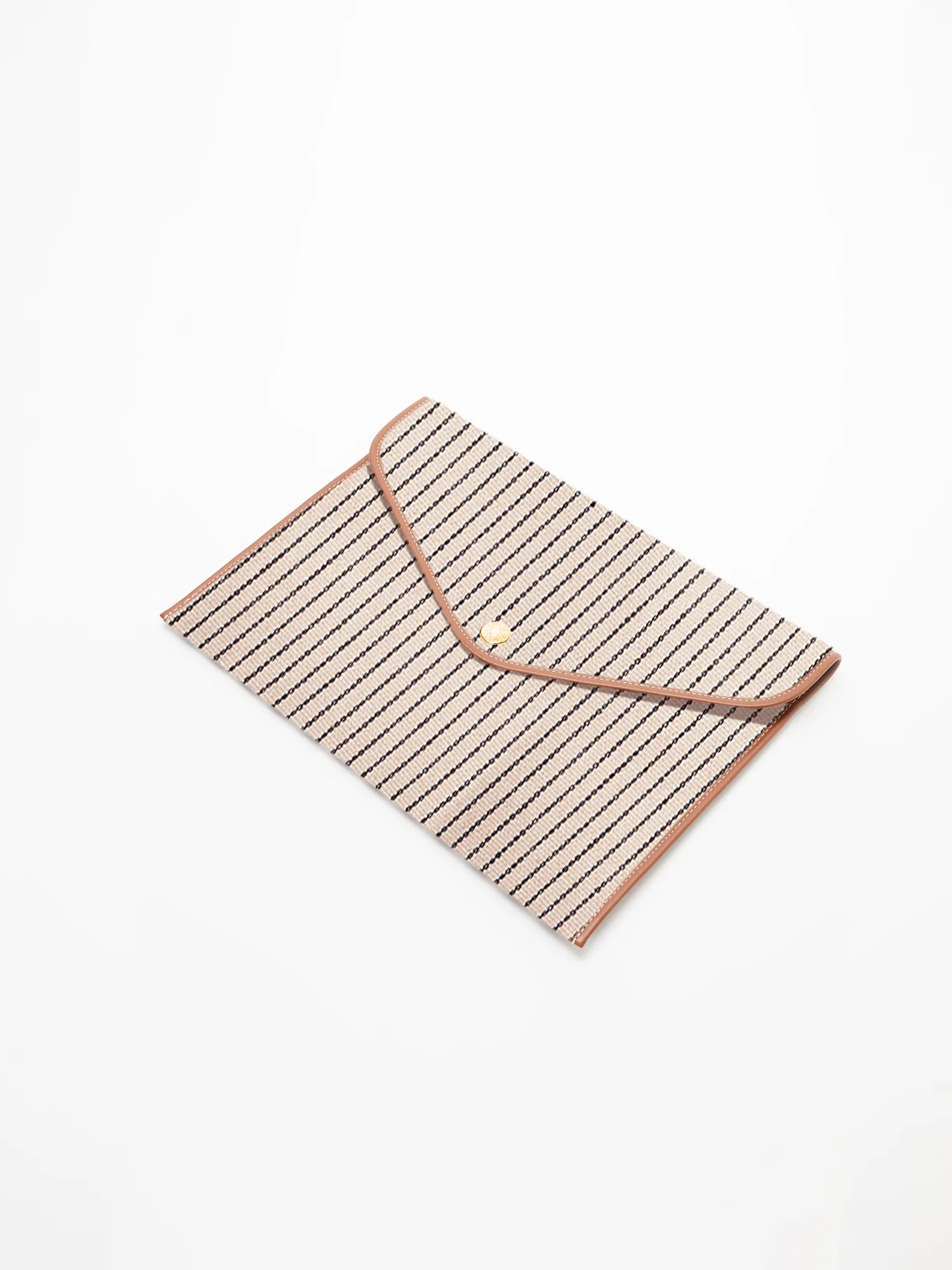 Enveloppe M - Anchor Chain Beige | Shop.app