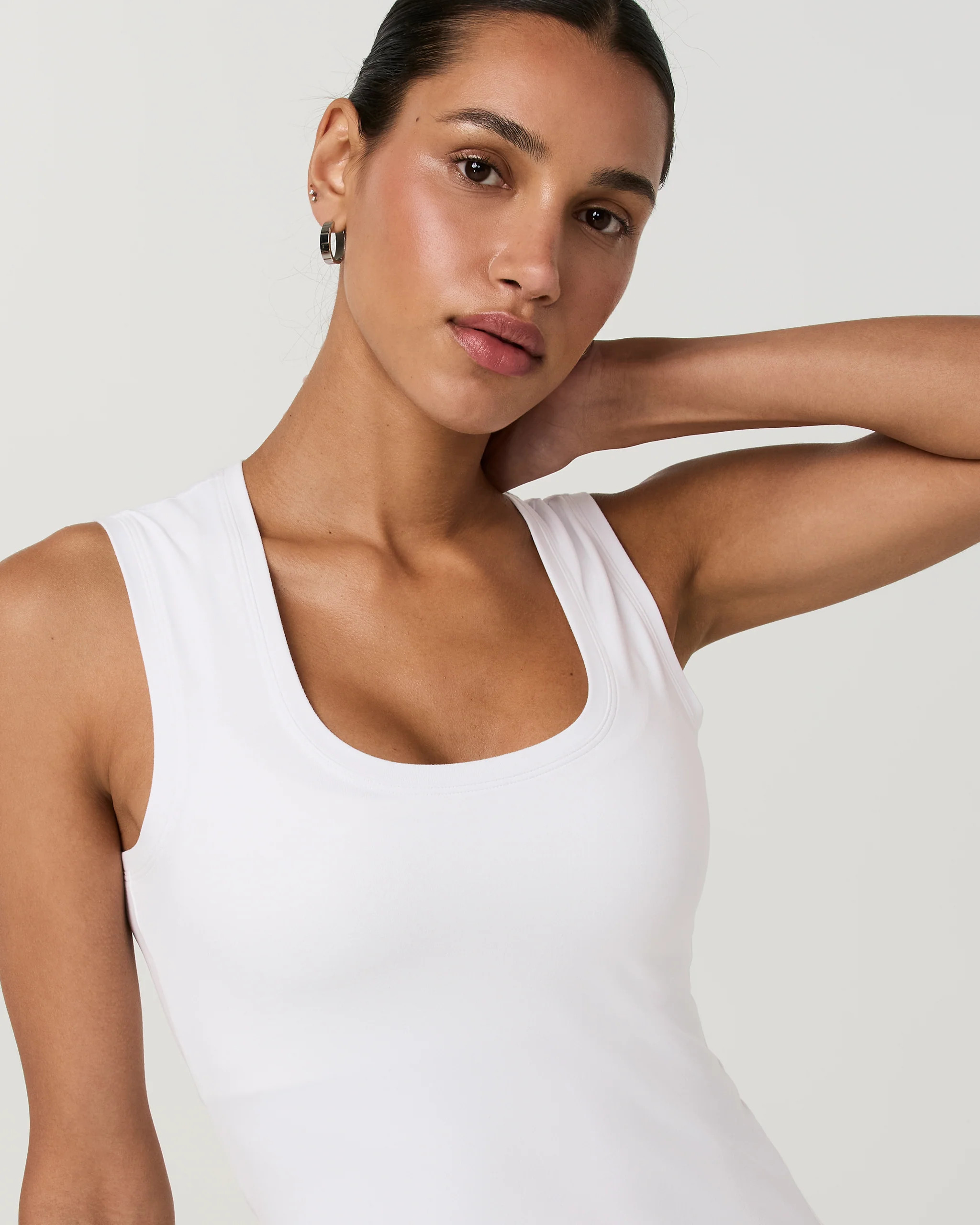 Halo Essential Scoop Tank Long | Vuori Clothing (US & Canada)