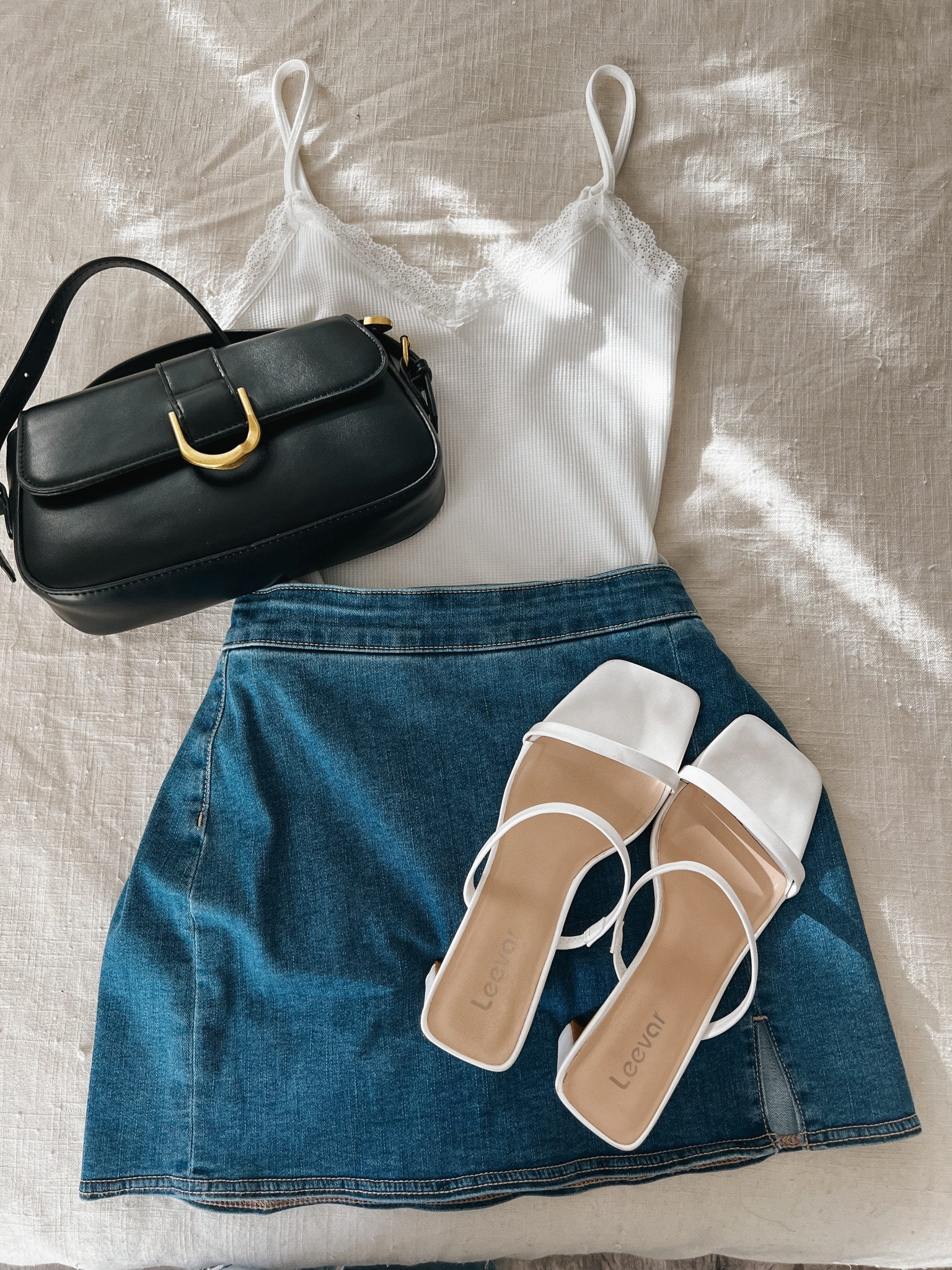 obsessed with this denim skort 🤍 
#ltkspring #ltksummer #skort