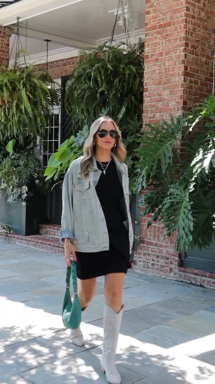 Love this outfit! 

Denim 
Fall Outfit 
VICI 
Amazon Fashion 
Moreewithmo 


#LTKShoeCrush #LTKSeasonal #LTKFindsUnder100