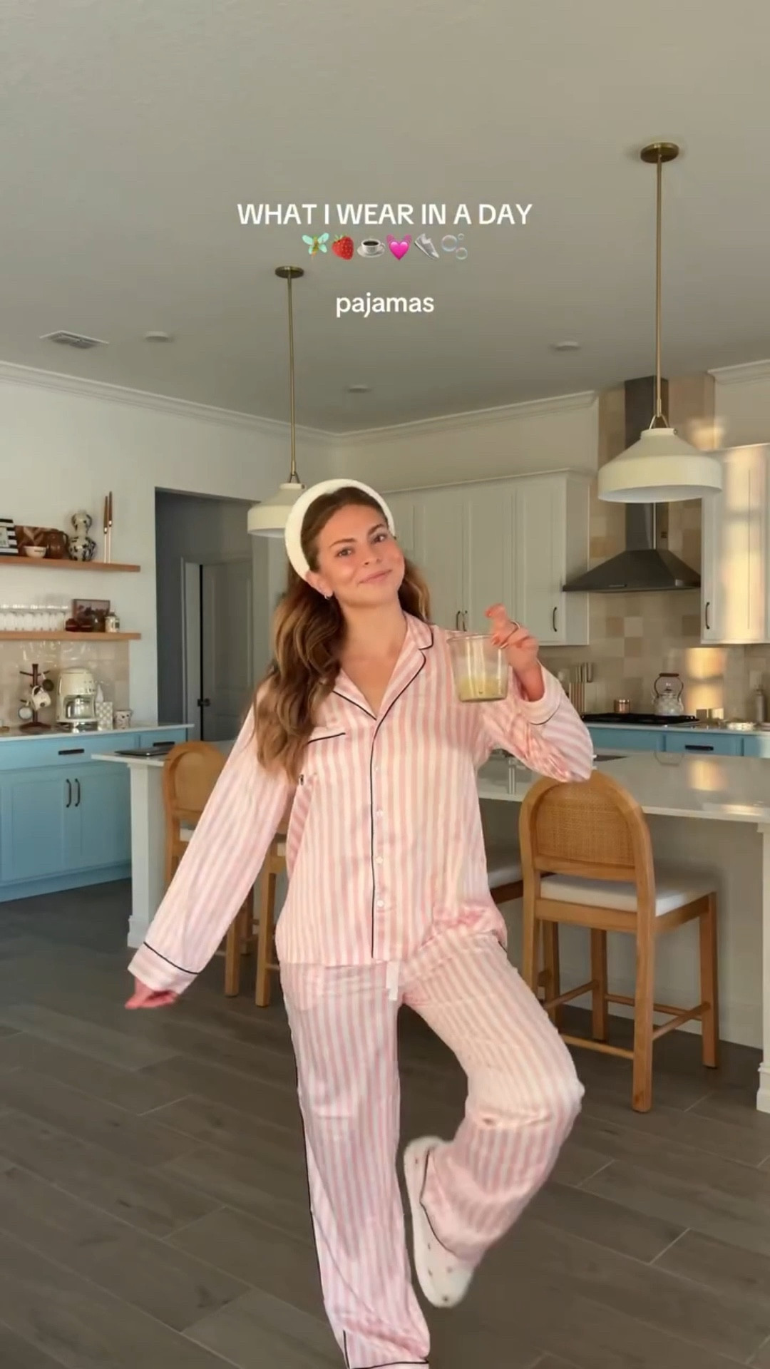 what i wear in a day from wake up to bedtime! 💗🌞🥰

#LTKStyleTip #LTKSeasonal #LTKActive