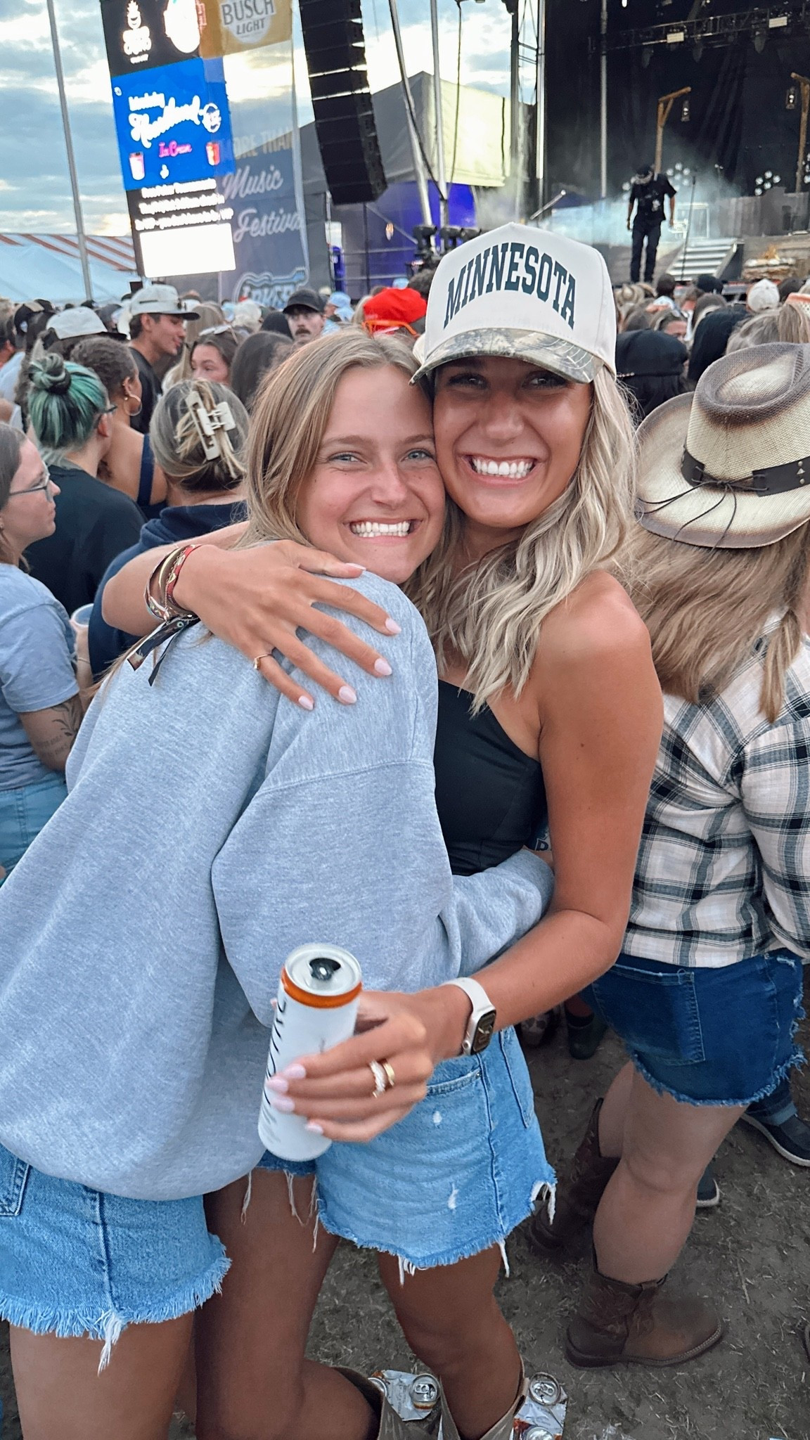 #countrymusic #countryconcert #countrymusicfestival

#LTKTall #LTKSaleAlert #LTKootd