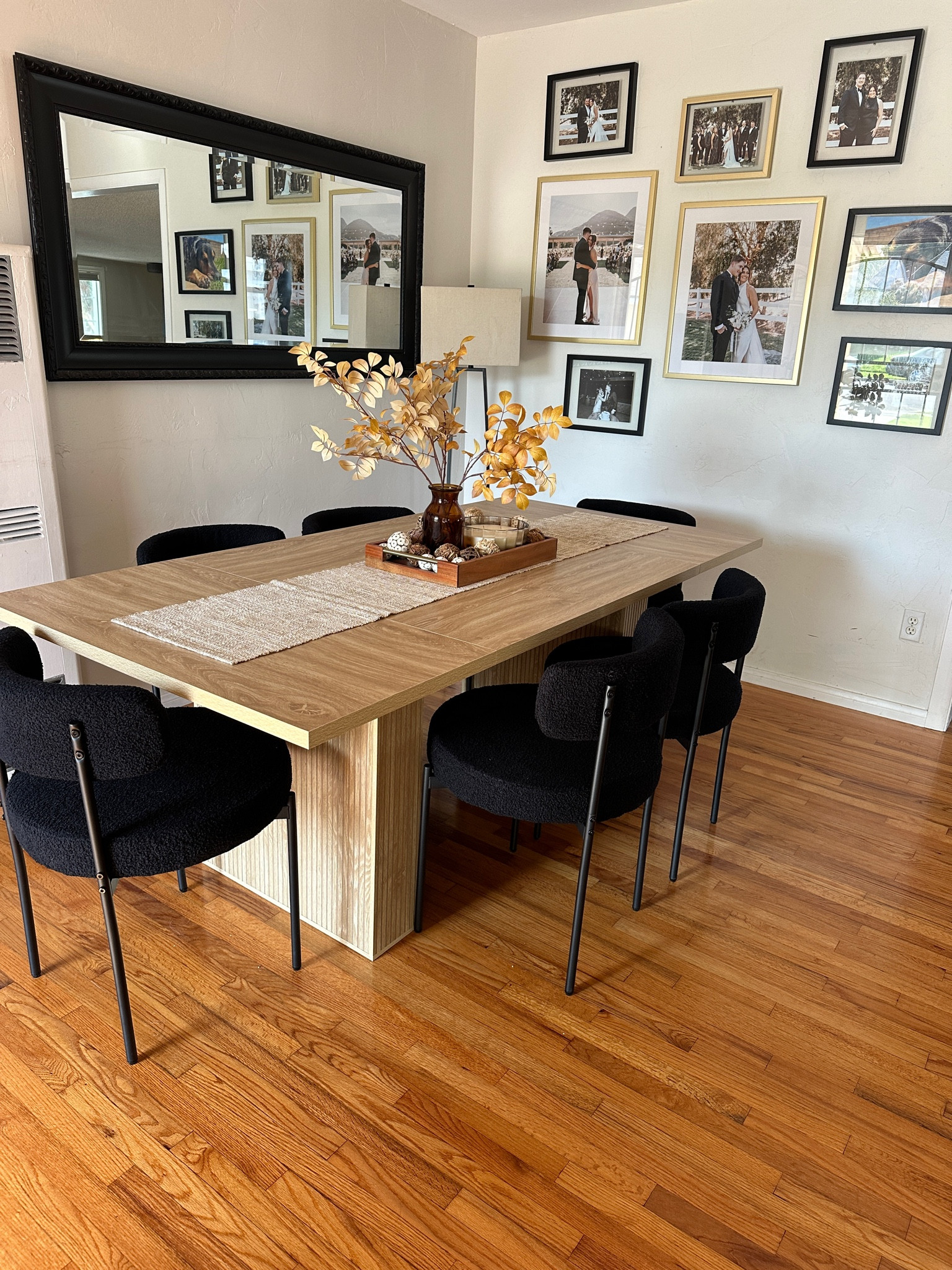 loved transitioning my house to fall 🍂most items sold out but linked similar!


#LTKFindsUnder100 #LTKHoliday #LTKHome