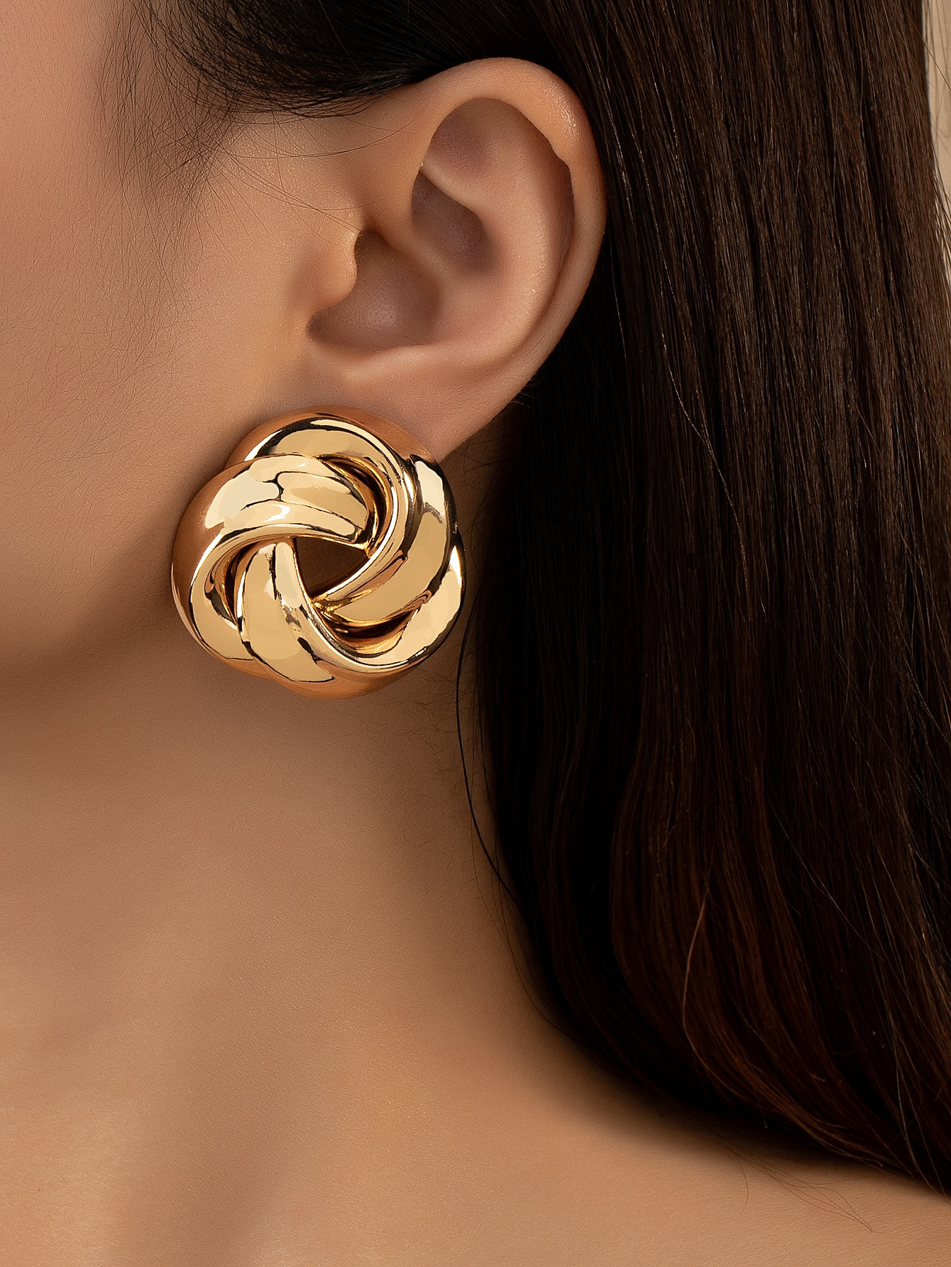 Twist Design Stud Earrings | SHEIN