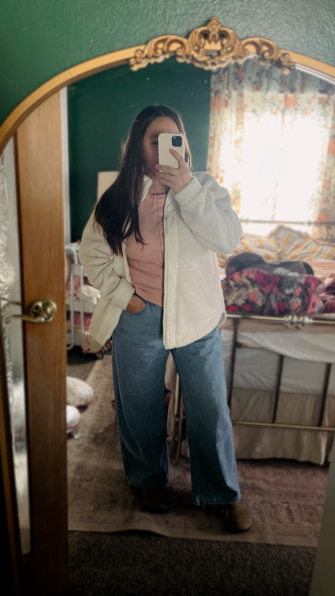 Cozy Sunday outfit 

#LTKmomlife #LTKmorningroutine #LTKPetite