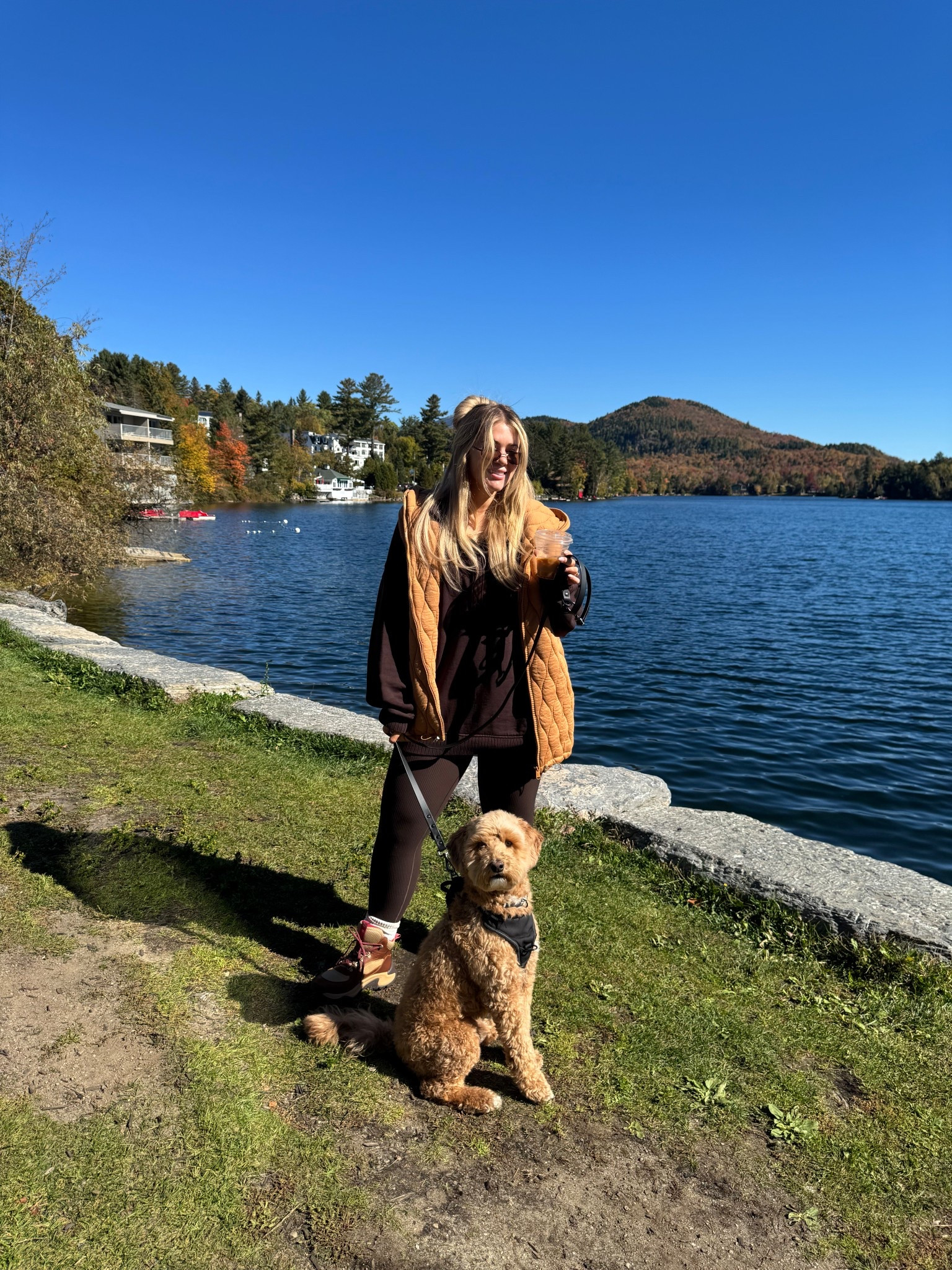 Morning in Lake Placid! 🤍🍁🍂 
Tank — large 
Leggings — large (nice & compressive for working out) 
Sweatshirt — large 
Hiking boots — TTS 