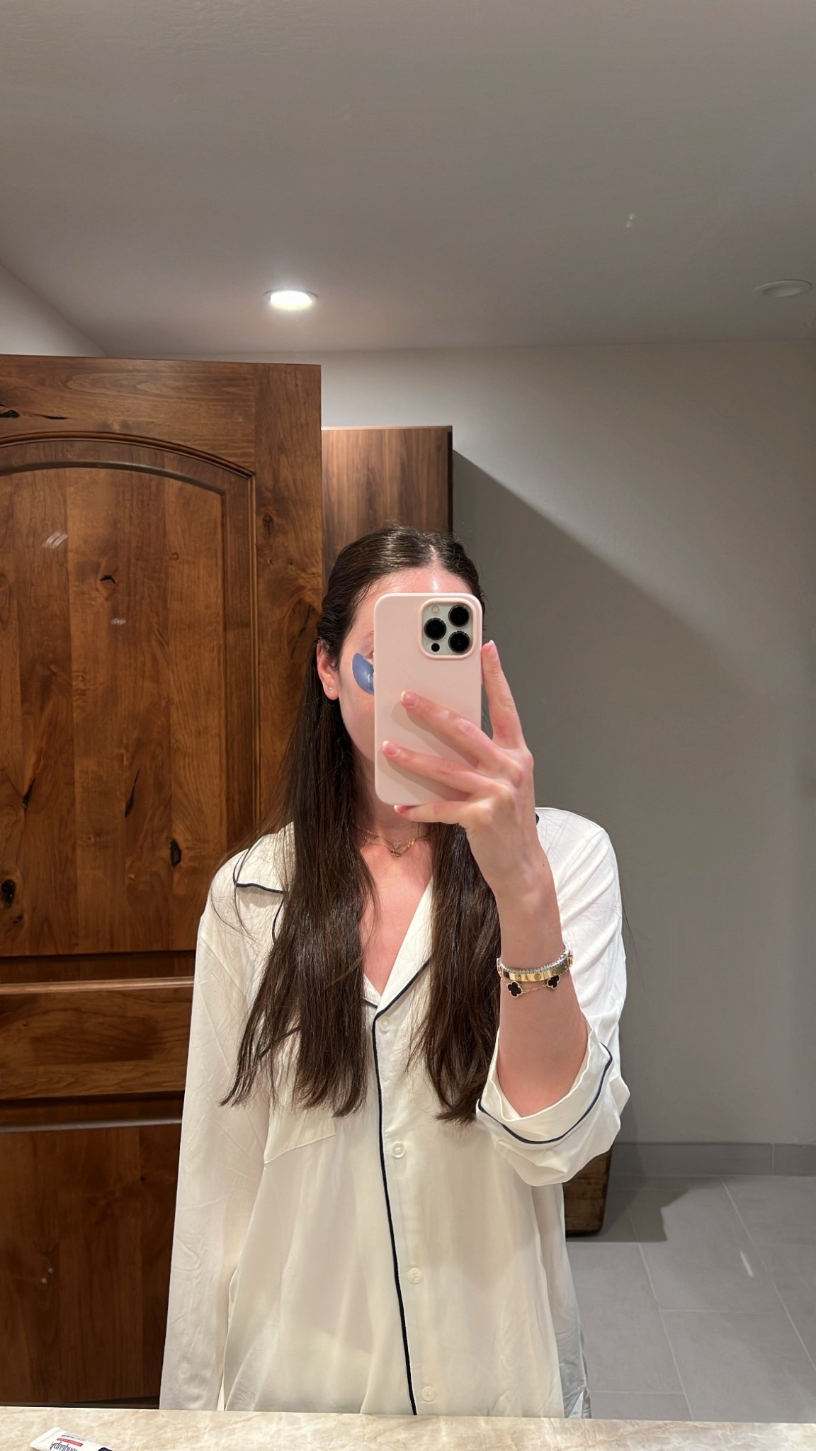 Morning routine starting with eye patches and cozy pajamas 🤍 these are my favorite hydrating eye patches!
Size small in pajamas

#LTKBeauty #LTKHome #LTKSeasonal