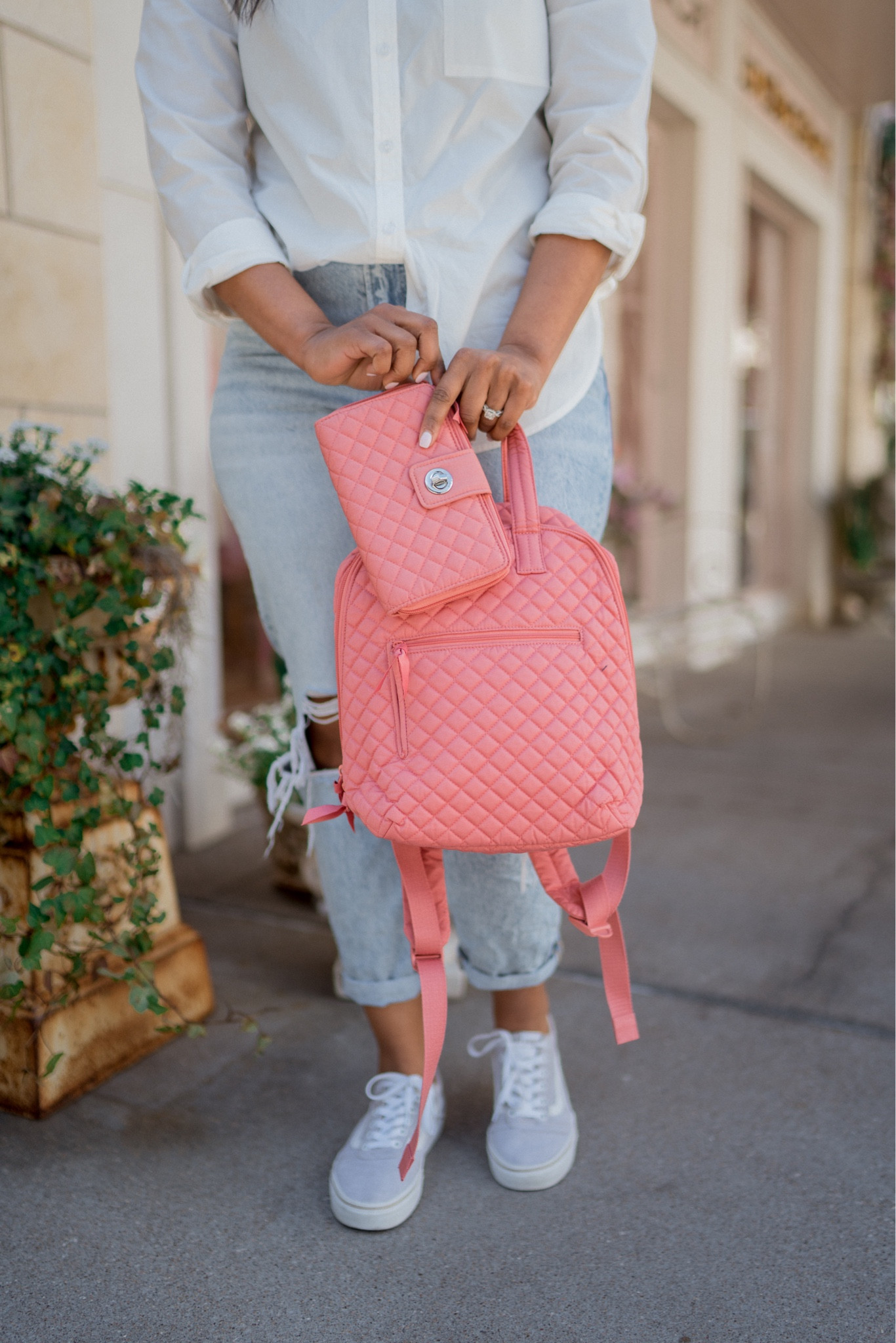 Use code THE3BOYMOM for 10% off. 
Vera Bradley , vera Bradley bags, summer bags, spring bags, backpack, wallet 

#LTKunder100 #LTKSeasonal #LTKGiftGuide