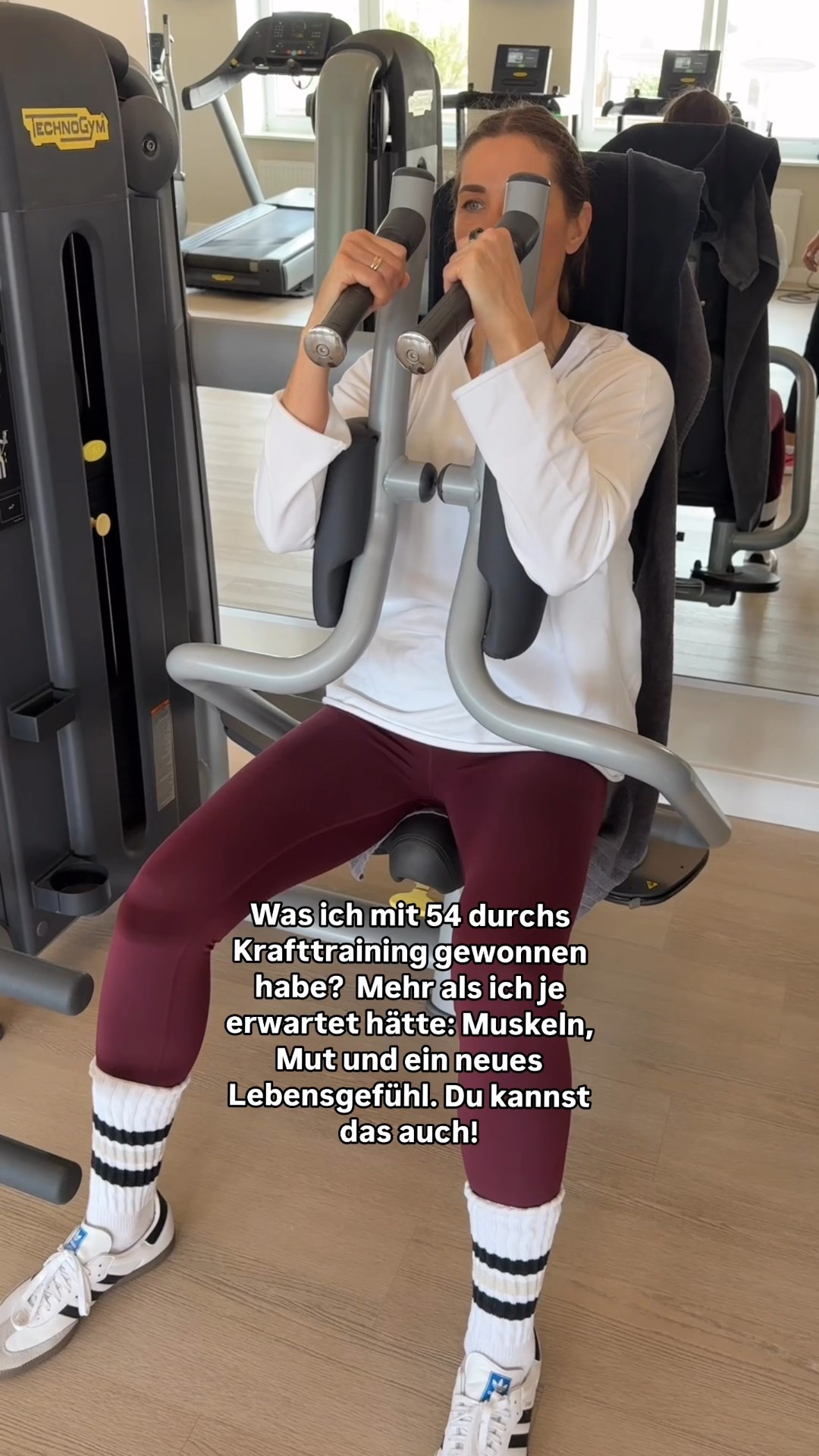 Leggings, Shirt & Sweatshirt mit Aufschrift C‘est ma vie. Das ist mein Leben. Ich trage Gr. 40  

#LTKü50 #LTKdeutschland #LTKstyletip