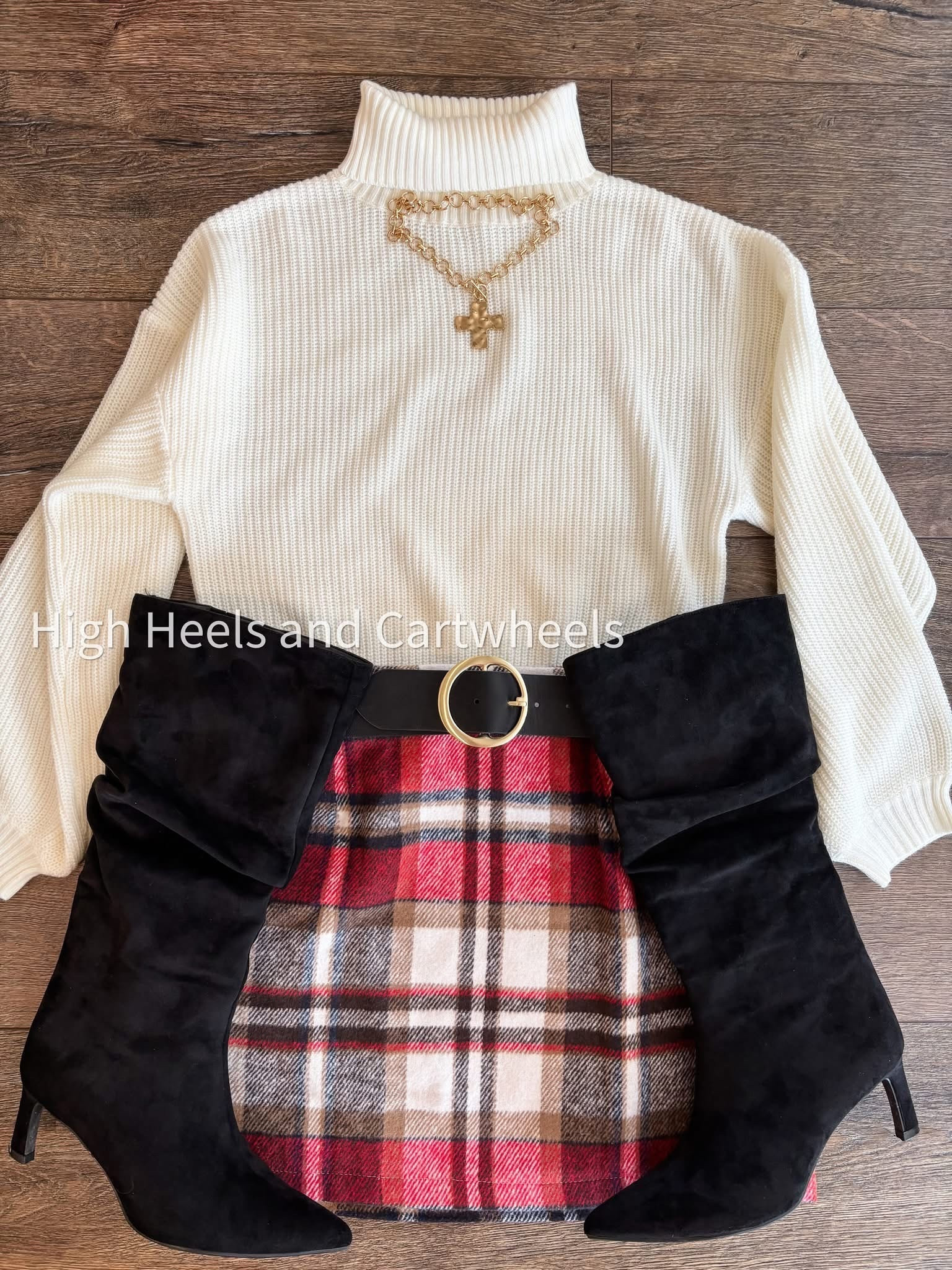 What I’m wearing for one of my holiday events! Both fit me true to sizee

#LTKHoliday #LTKFindsUnder100