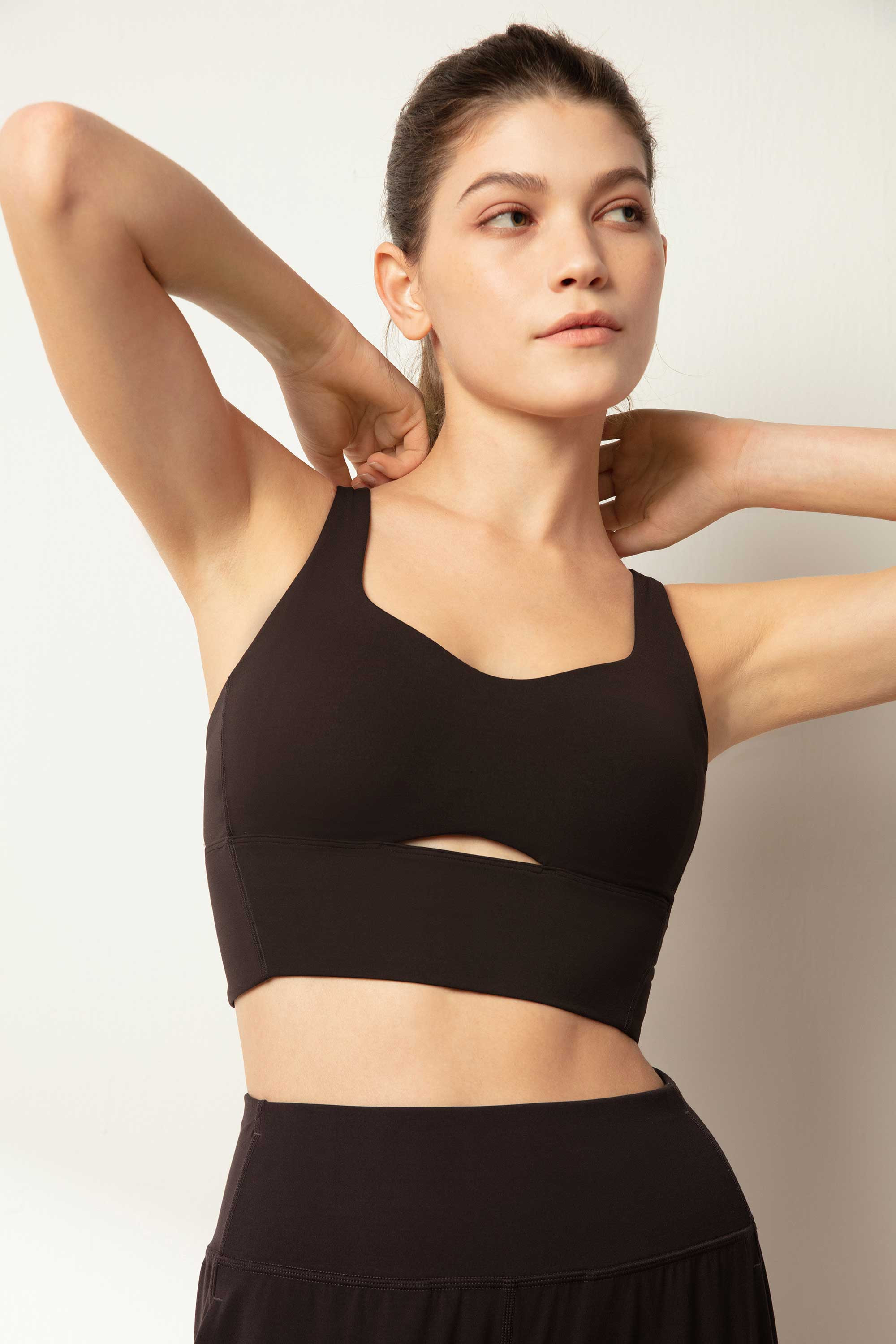 Mousse Core Medium Support M Back Long Sports Bra | NEIWAI