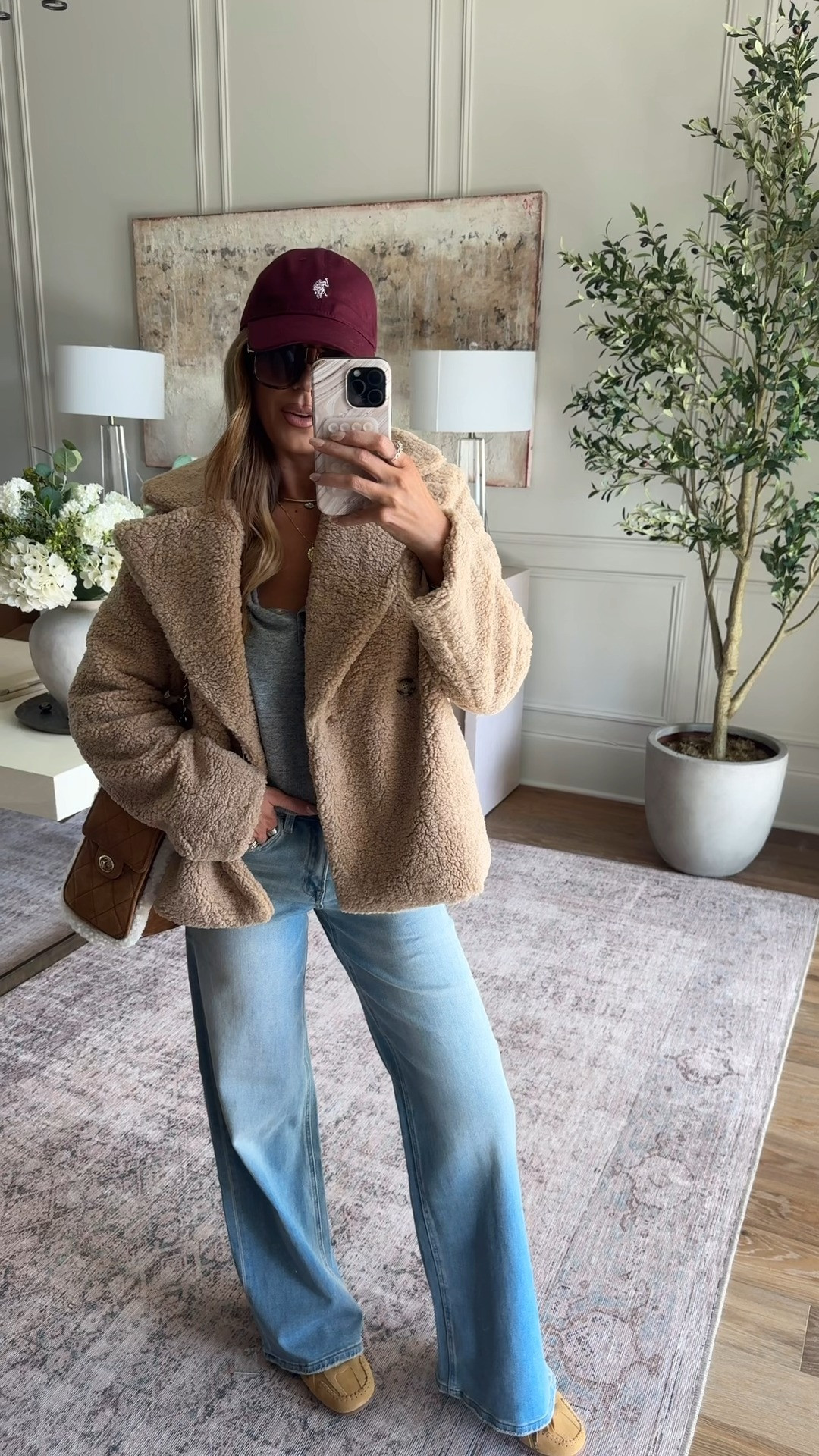 wearing a small sweater and jacket a 26 in jeans! use code hollie40 🤍 

 