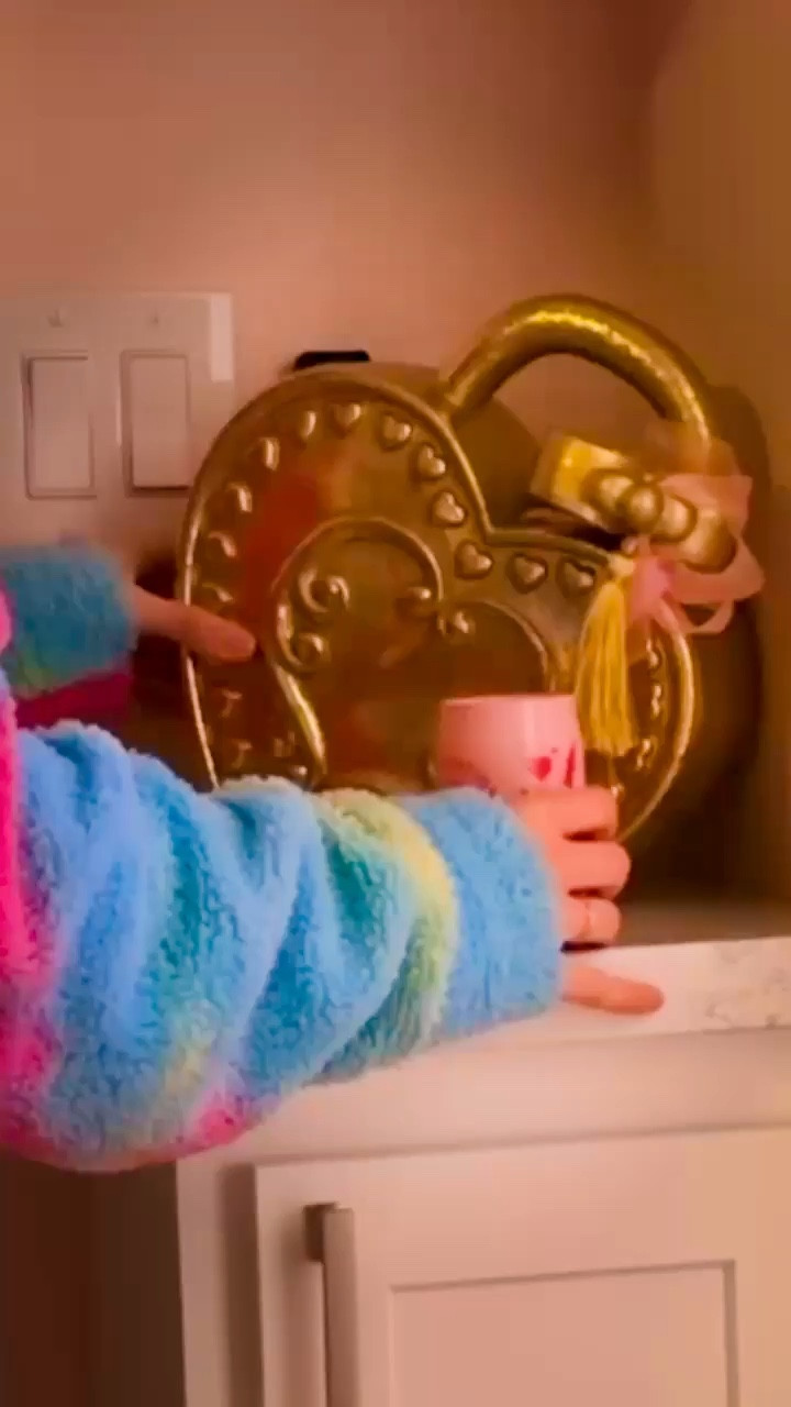 The best part about living in my own pink Barbie Dream House is that Valentine’s decor works year round 💕💕💕 would you live in a pink house? 

Most bday decor items are from Home Goods. Outfit including hat is from 26 threads/ Tiny Closet. Linked on my IG  

#pink #barbie #shopping #fashion #trends #selfcare #personalblog #travel #makeup #weekend #cosplay #coffee #disney #universal 

#LTKSeasonal #LTKhome #LTKMostLoved