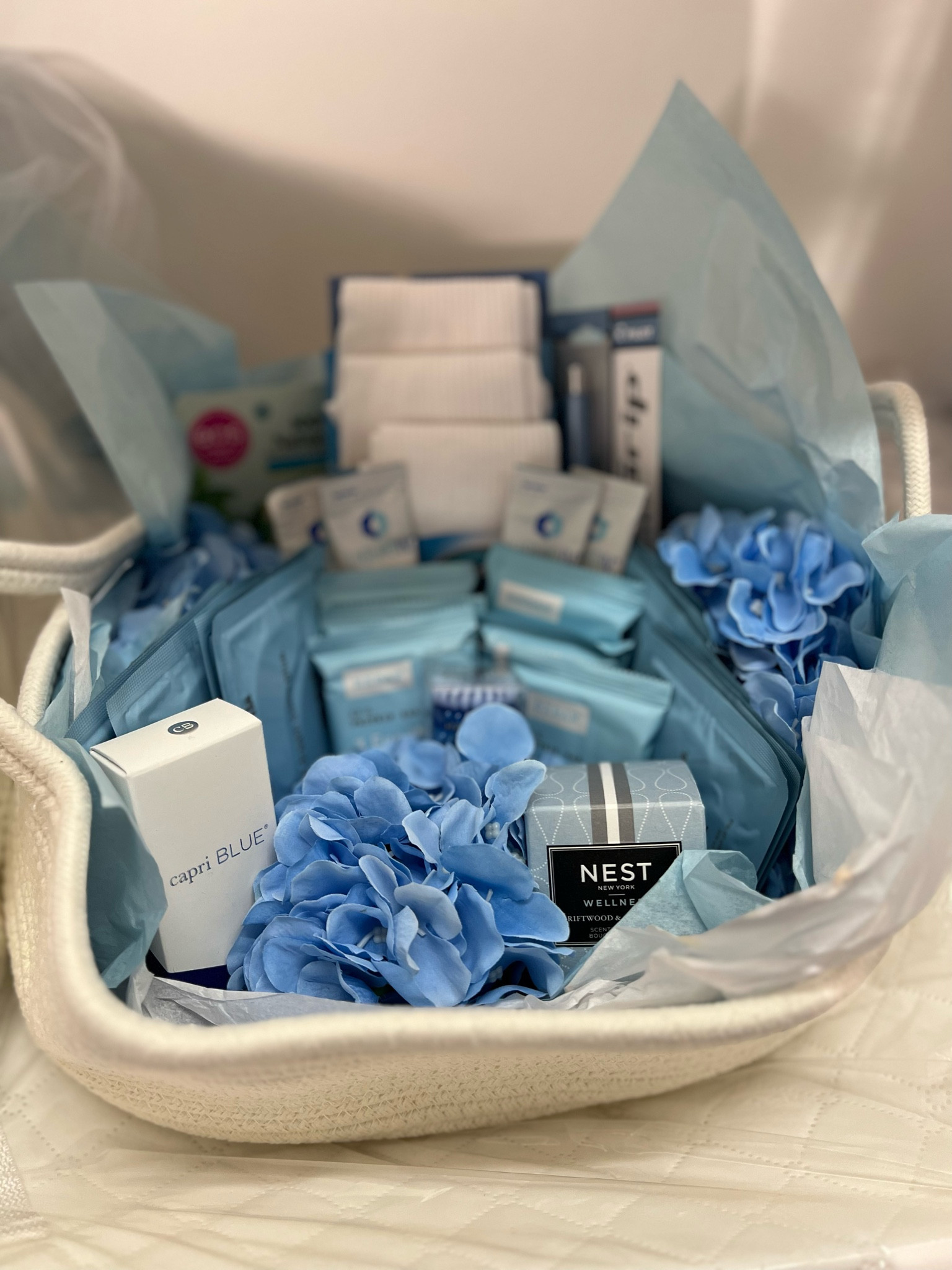 Nurse Care Package for your labor & delivery team and/or post partum/recovery team 💙🤍💗

#LTKbaby #LTKbump #LTKGiftGuide