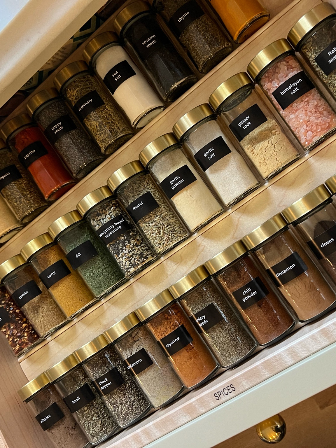 These gold spice jars and labels are on of our favorite combos. So satisfying!! 



#LTKHome