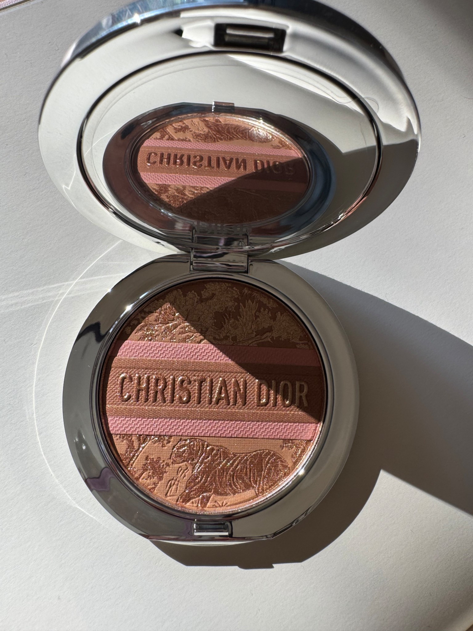 Dior Forever Nude Bronze Glow 
#mothersday