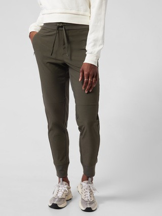 Headlands Hybrid Trek Jogger | Athleta