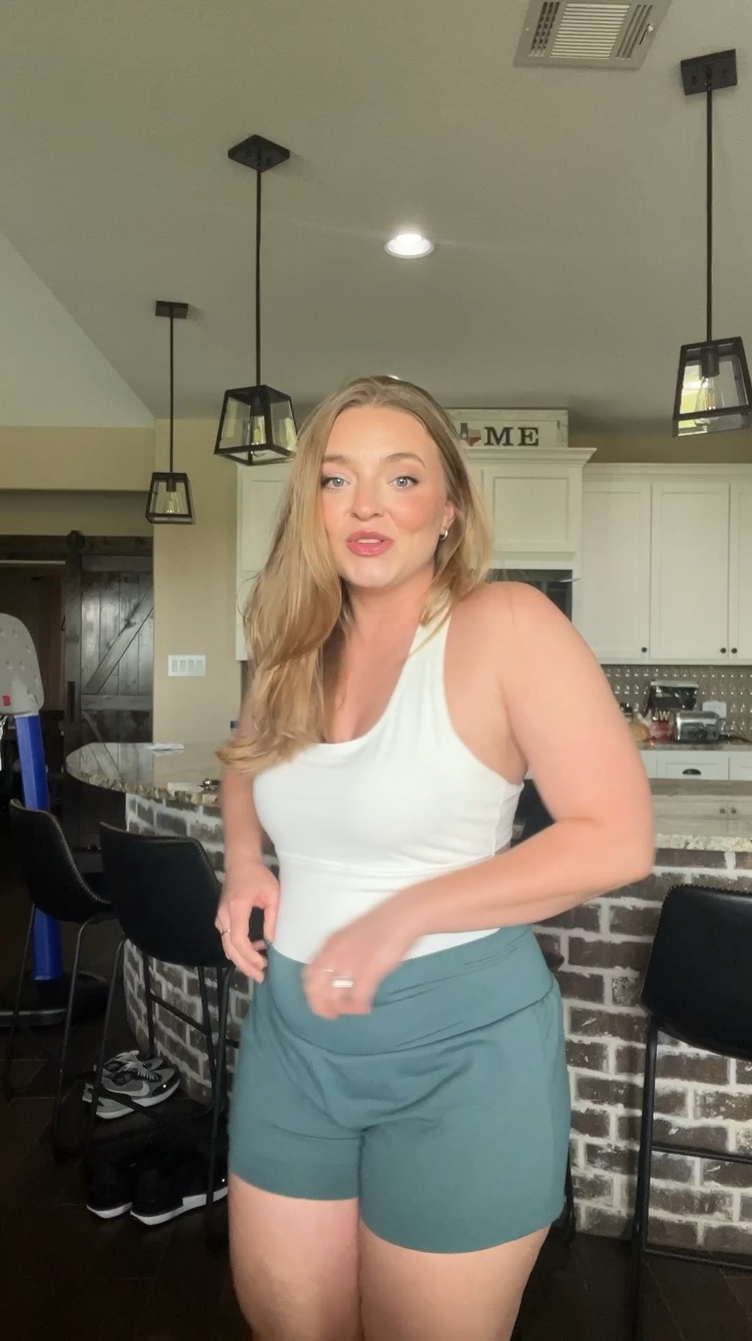 I’m wearing a size large in the “regular” length, they also have a longer style! 180 pounds, size 14, 5’4. Midsize fashion outfits for summer

#LTKMidsize #LTKFindsUnder50 #LTKSaleAlert