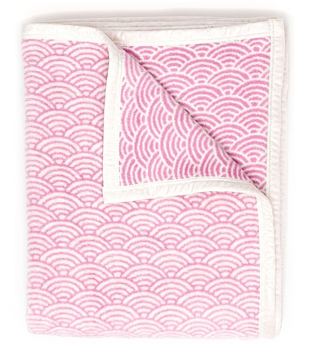 Brewster Scallops Light Pink Blanket | ChappyWrap