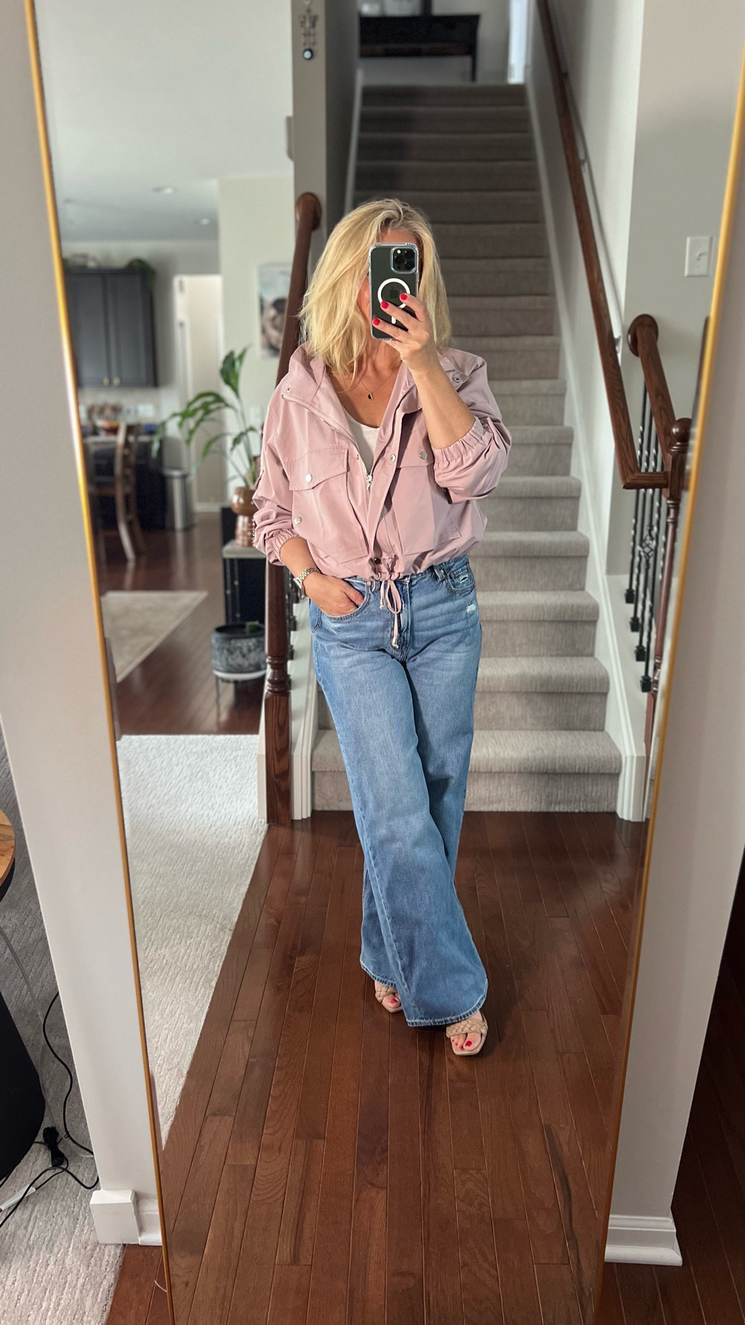 The jacket!!!

#LTKMothersDay #LTKootd #LTKstorytime