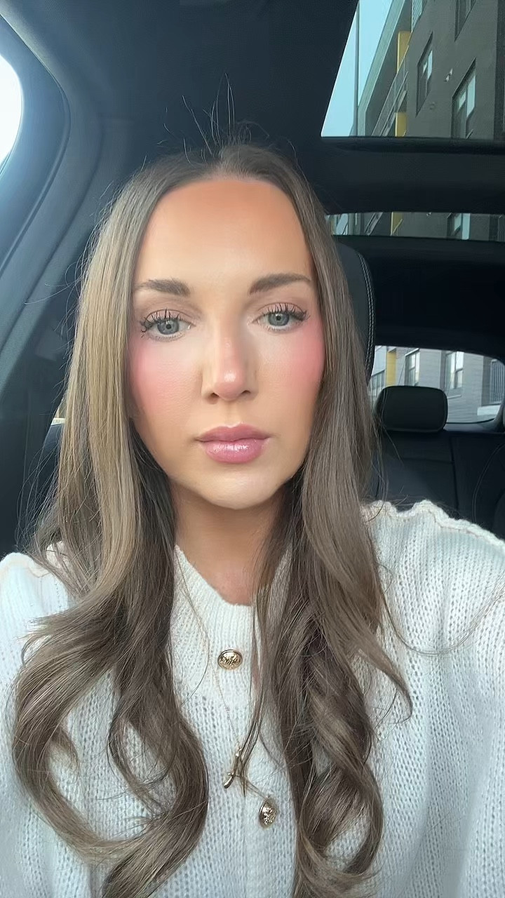 absolutely love this foundation that’s so light and has SPF so perfect for summer!

#LTKBeauty #LTKgrwm