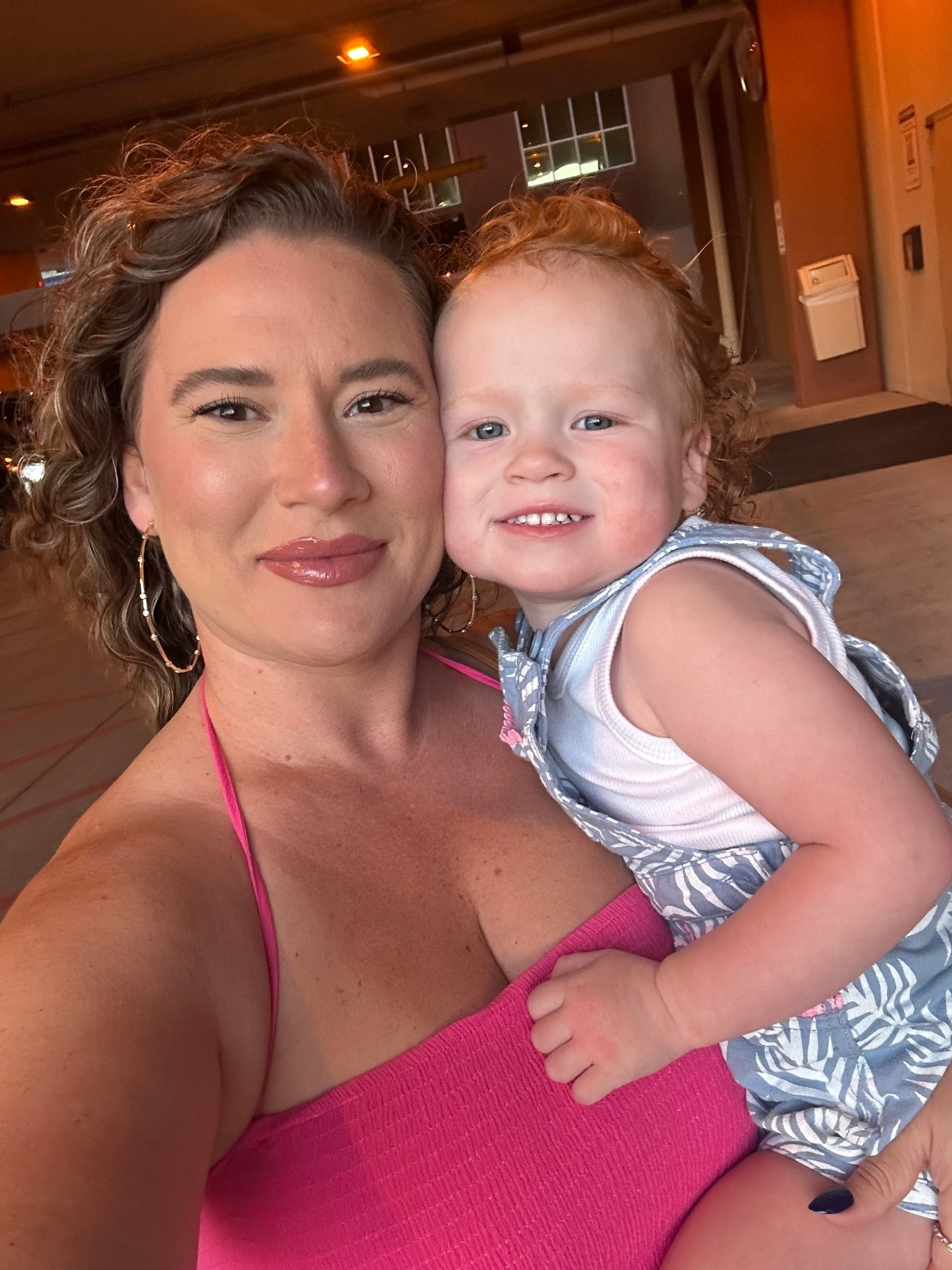 all makeup & outfit linked here🩷 

follow me on Instagram or TikTok for more mama finds 🥰 @taylorleeroberts


#LTKFindsUnder50 #LTKBeauty #LTKMidsize