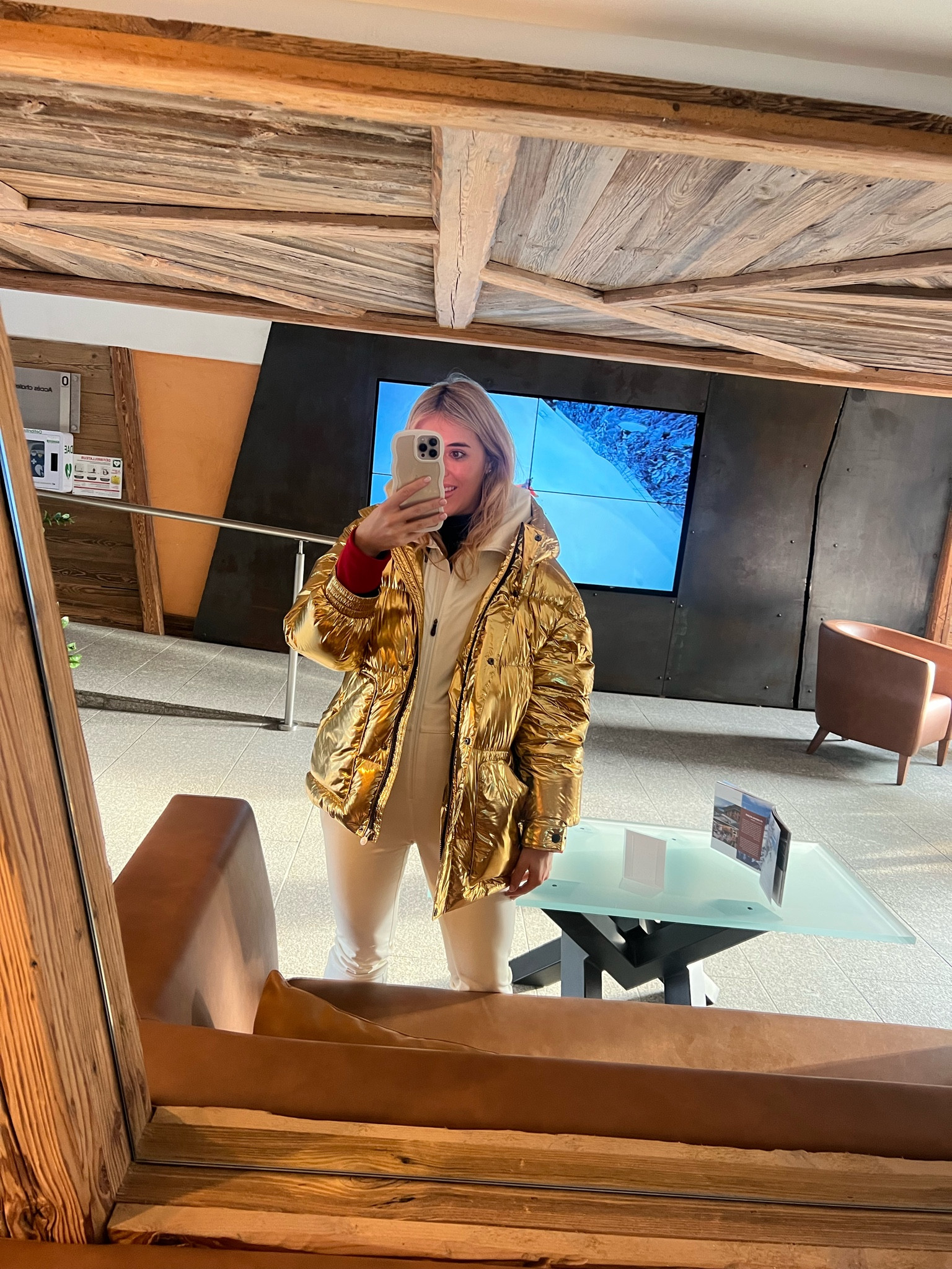 The most GLAM ski jacket 

Perfect moment - perfect moment ski jacket - glam ski jacket - fashionable ski jacket - fashionable skiwear - ski outfit - stylish ski - stylish ski outfit - gold jacket - gold ski jacket - gold ski coat - ski coat - skiwear - skiing - skiing outfit - skiing trendy - skiing look - perfect moment gold - perfect moment ski pants - ski pants - ski trousers - perfect moment ski trousers - white ski pants - white ski trousers 

#LTKSeasonal #LTKstyletip #LTKtravel