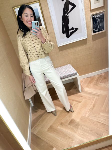 Love a good pair of white pants for summer! So fresh and easy to style!🤍

#whitejeans
#widelegjeans
#slingbackpumps
#classicstyle
#springoutfit

#LTKstyletip #LTKSeasonal #LTKworkwear
