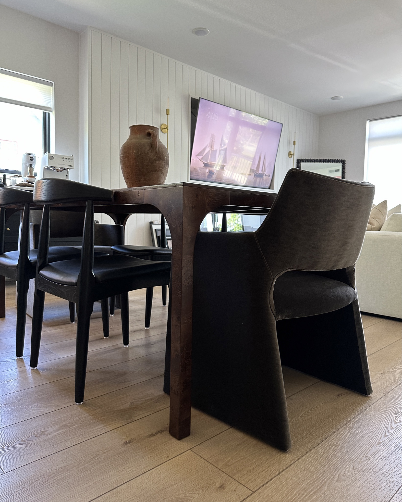 In love with my dining table and chairs 

#LTKHome