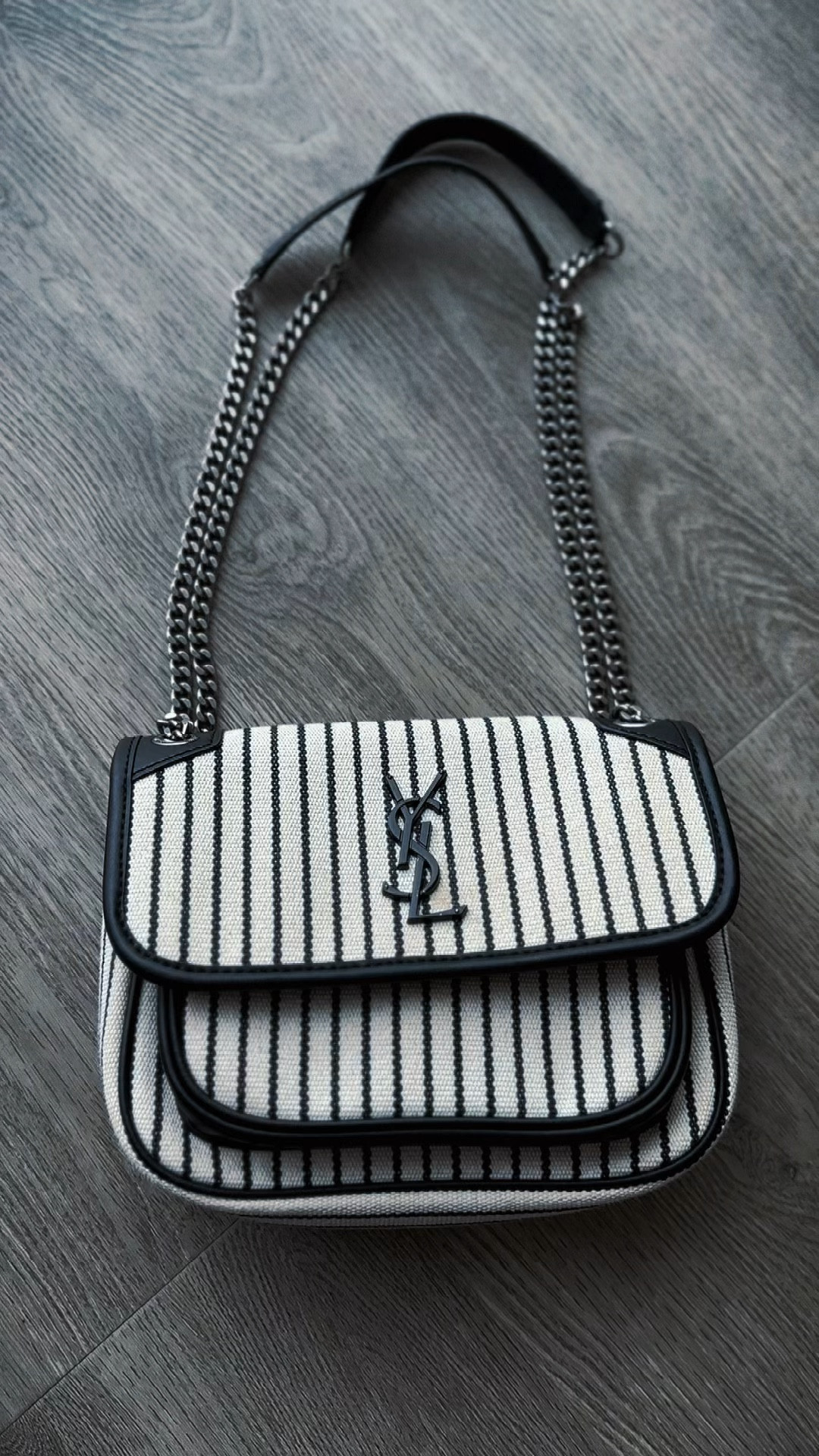Black and white cross body/shoulder bag from DHgate 

#LTKfindsunder100 #LTKitbag #LTKstyletip